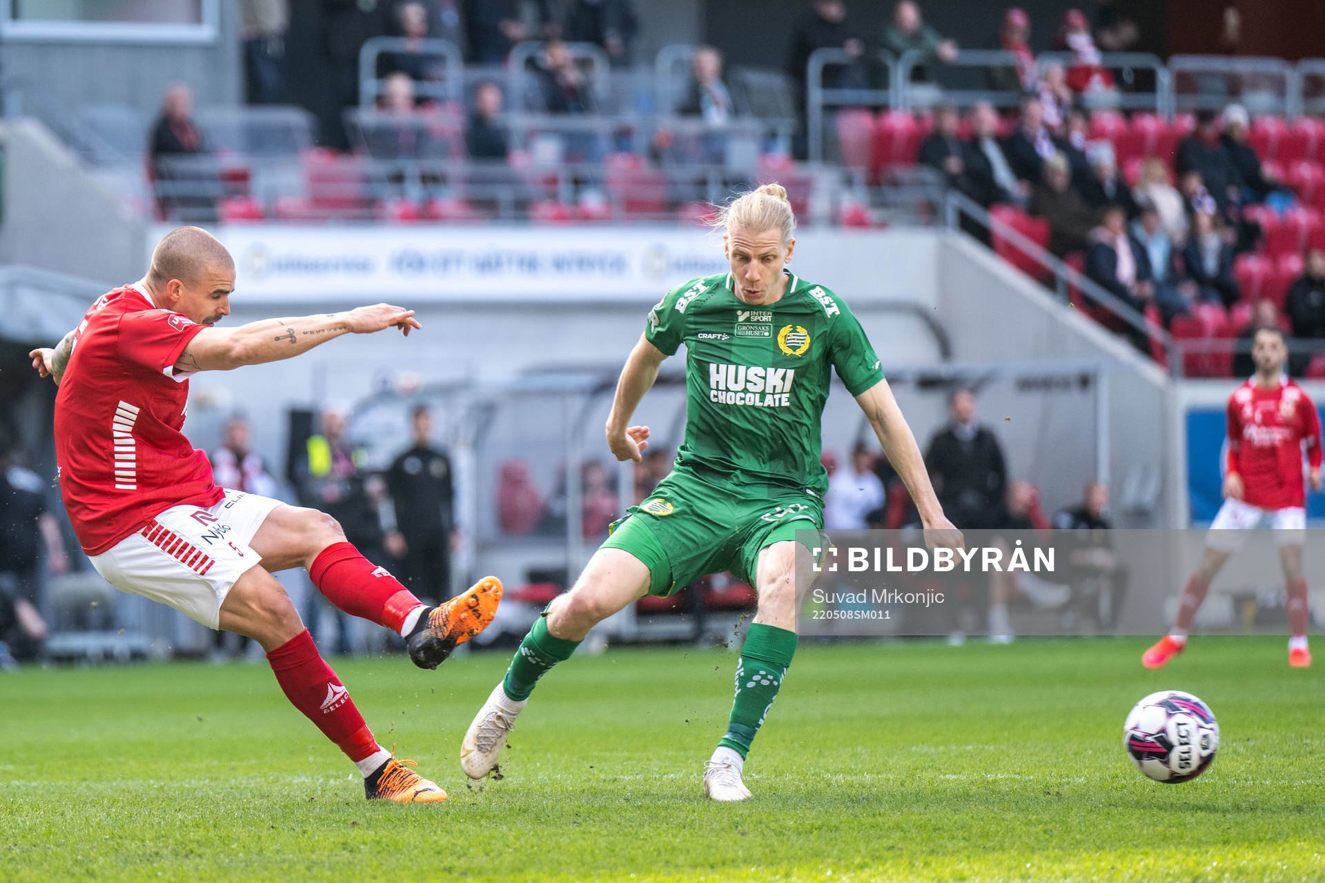 Kalmars Douglas Bergqvist och Hammarbys Gustav Ludwigson