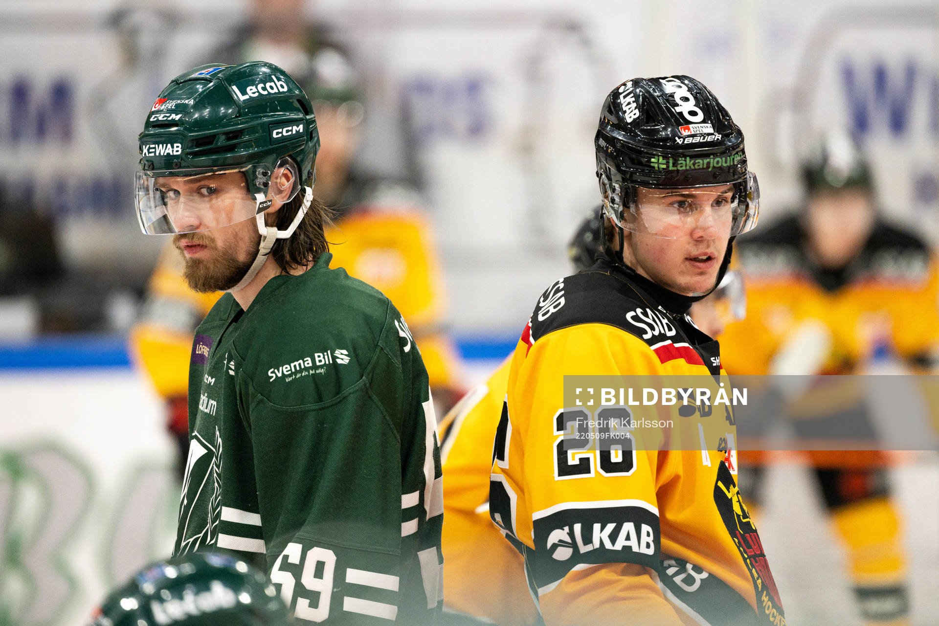 Färjestads Linus Johansson och Luleås Radek Muzik