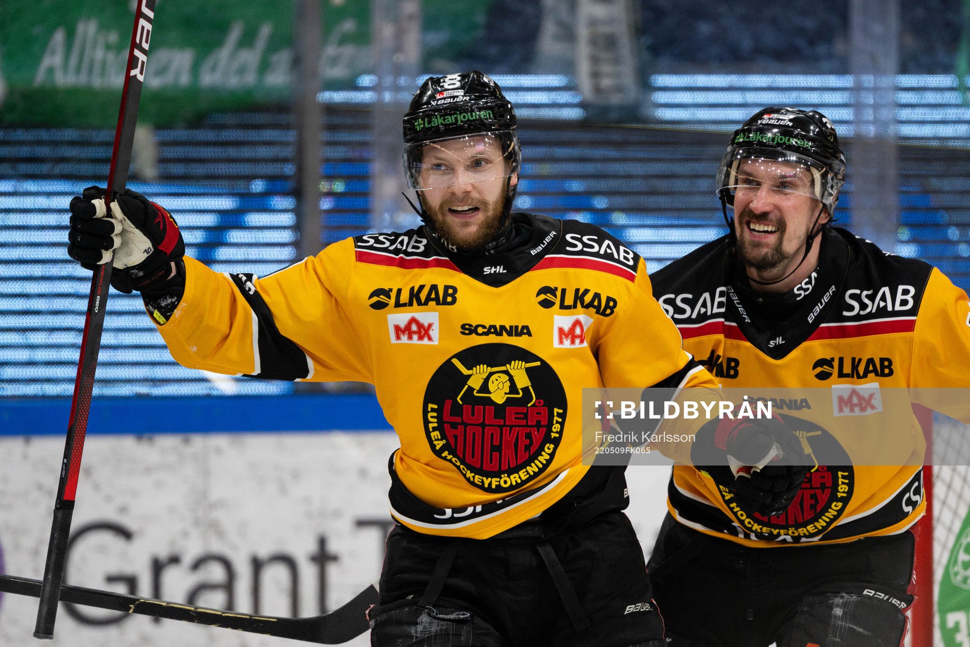 Luleås Einar Emanuelsson och Sami Lepistö jublar