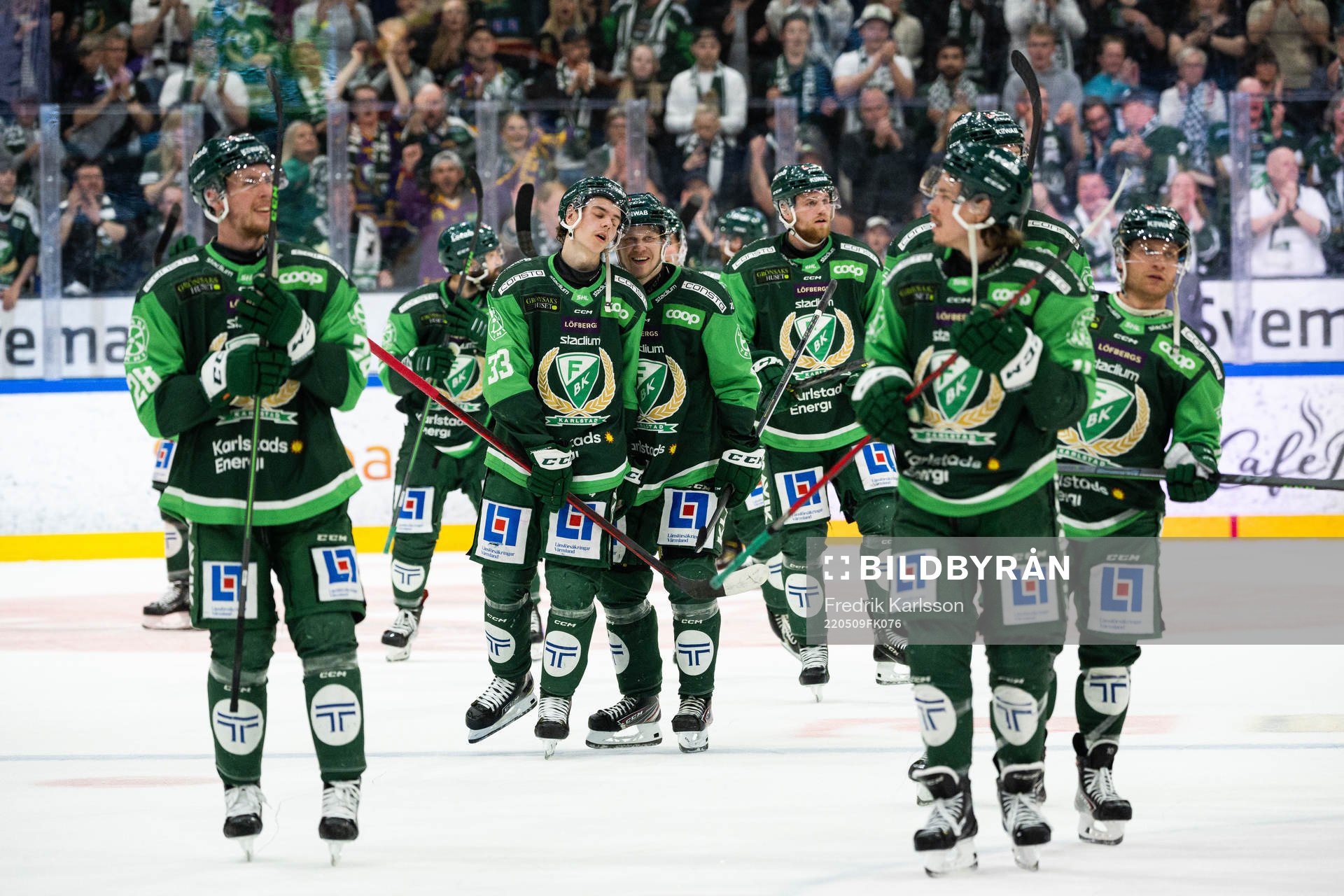 Färjestads Albert Johansson och Daniel Viksten jublar