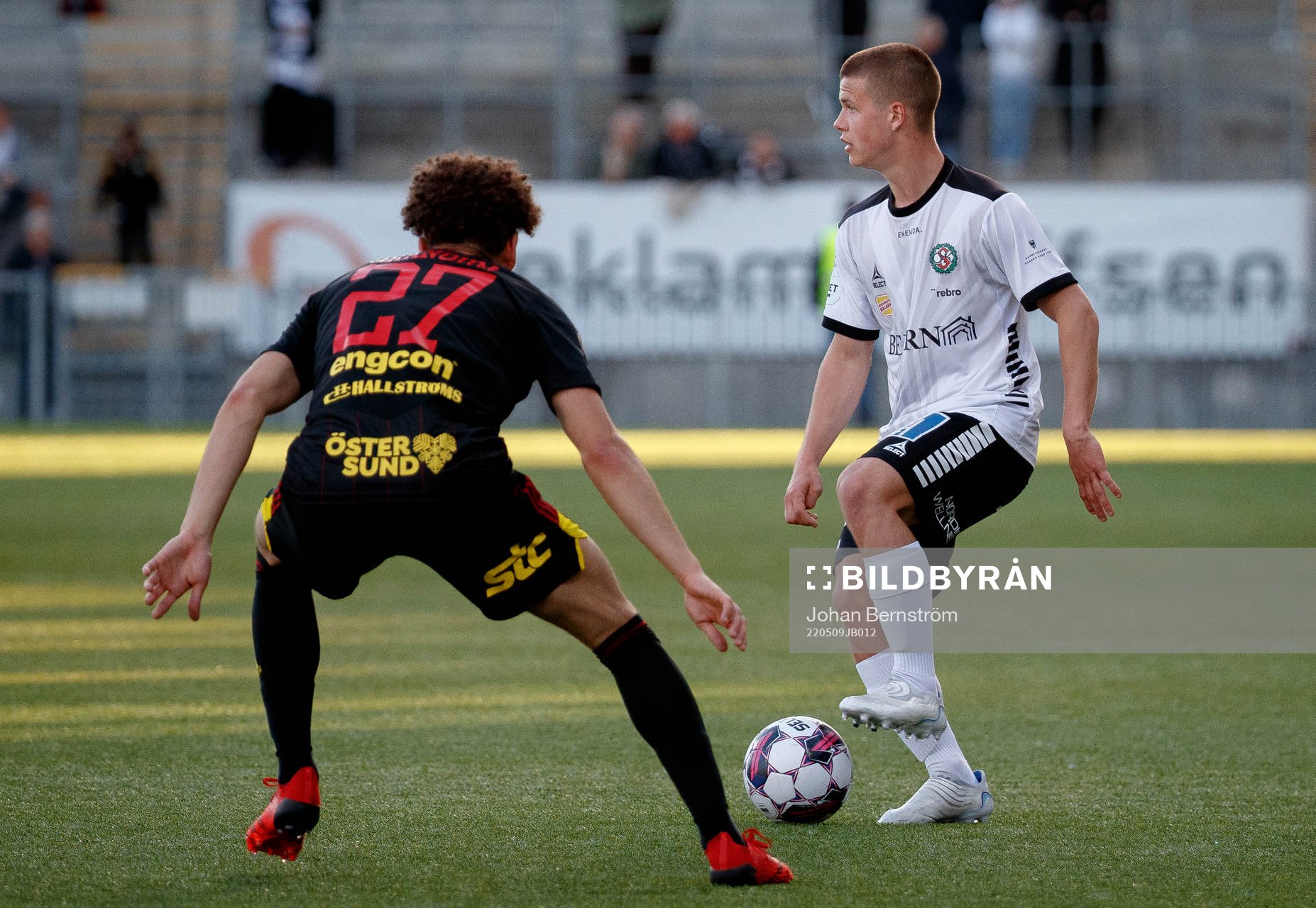 Örebros Samuel Dahl och Österstunds Ziad Ghanoum