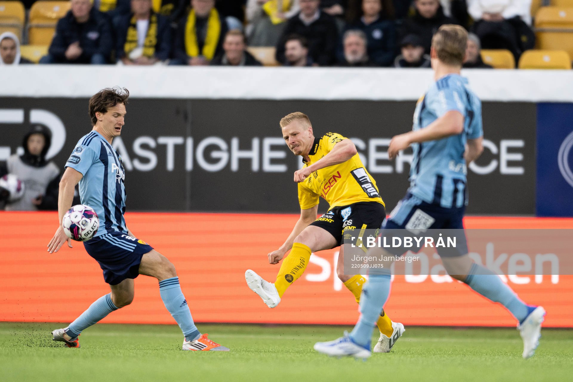 Djurgårdens Hjalmar Ekdal och Elfsborgs Per Frick