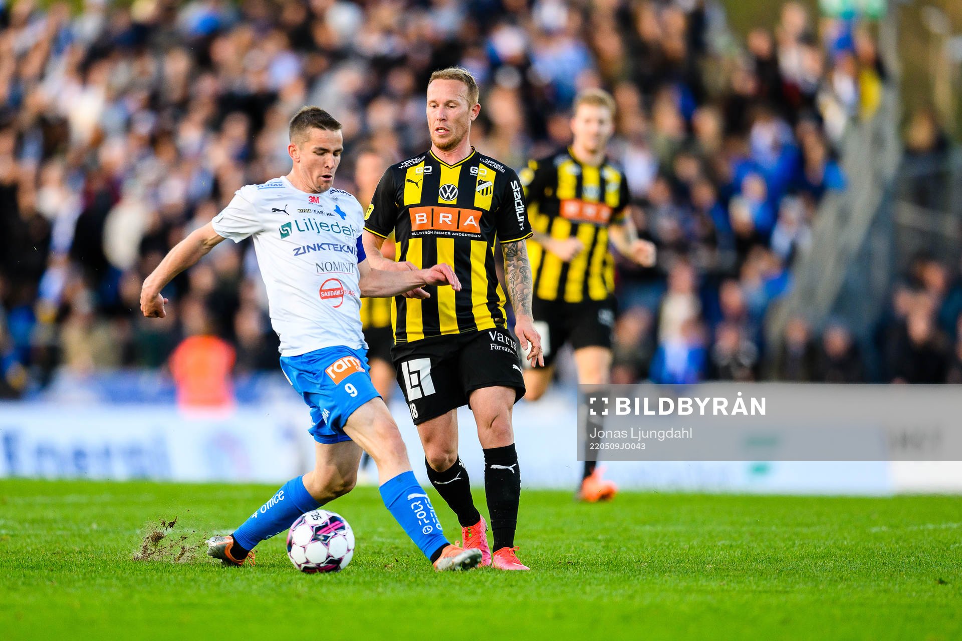 Värnamos Oscar Johansson och Häckens Mikkel Rygaard Jensen