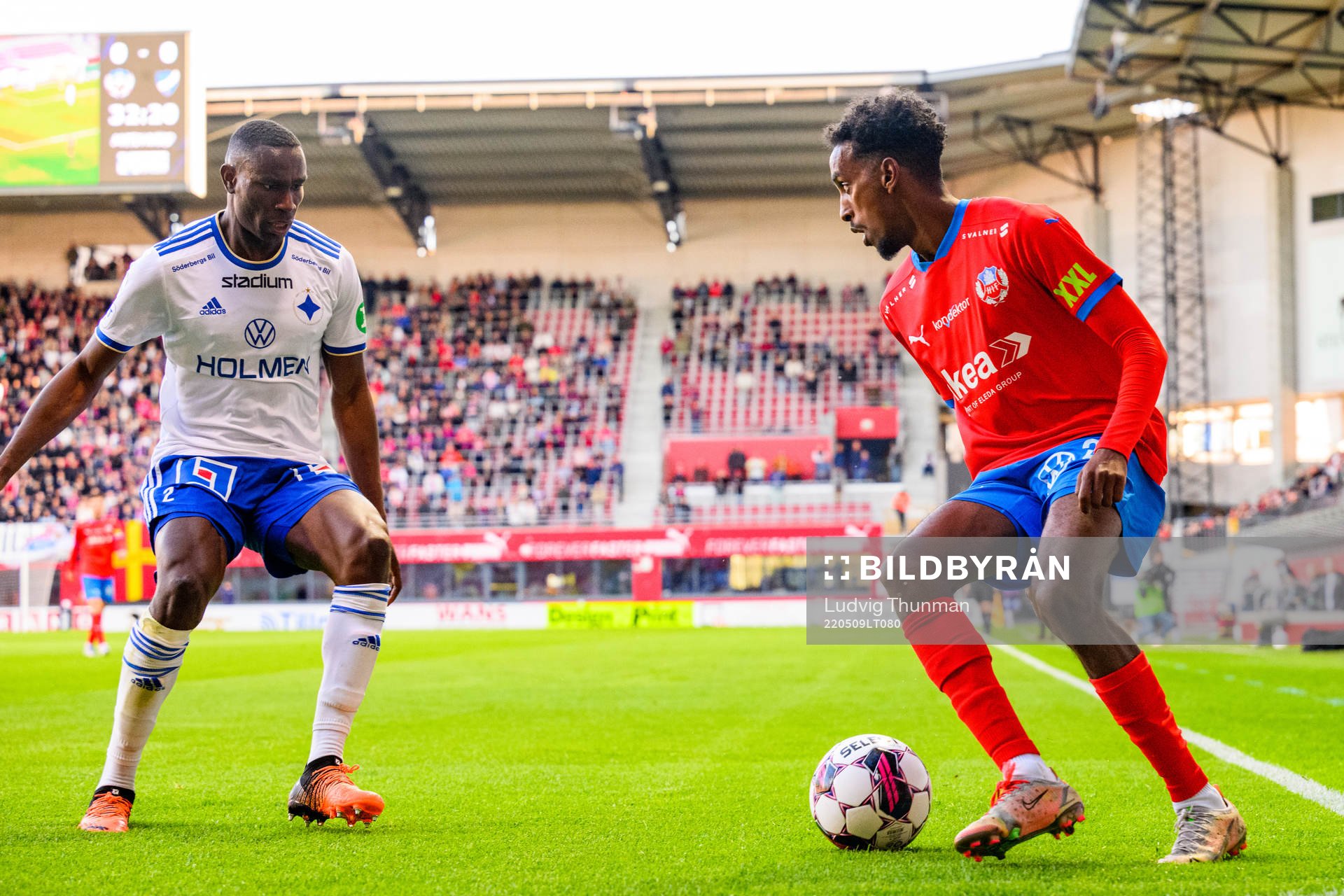 IFK Norrköpings Godswill Ekpolo och Helsingborgs Taha Ali