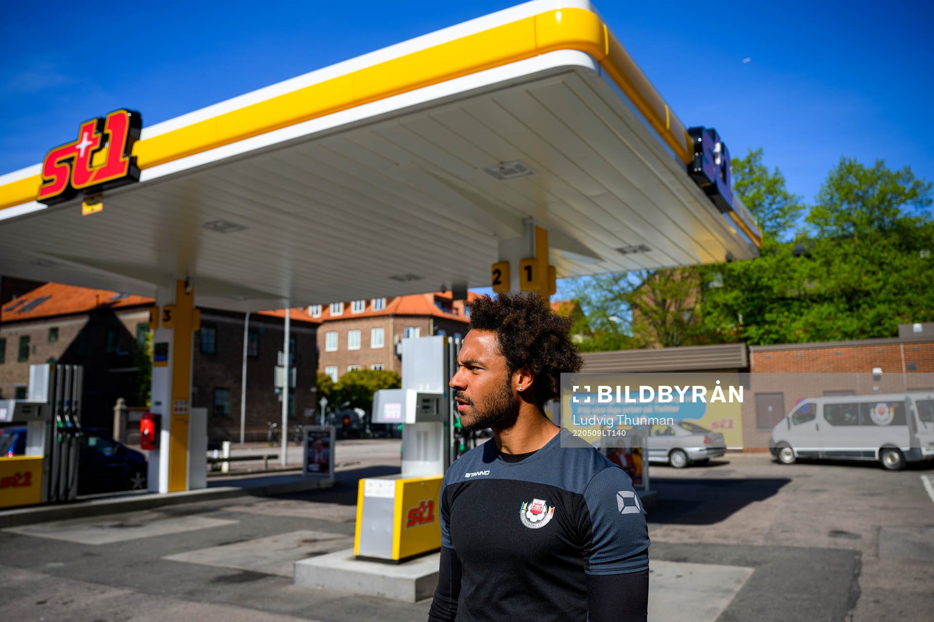 Grundaren David Thulin väntar på några eftersläntrare