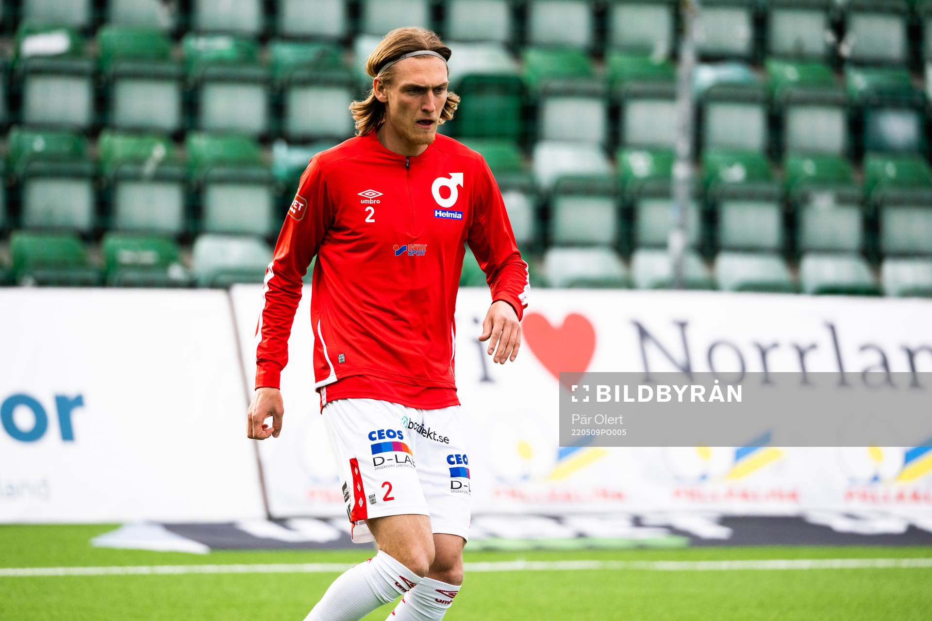 Degerfors Gustav Granath värmer upp