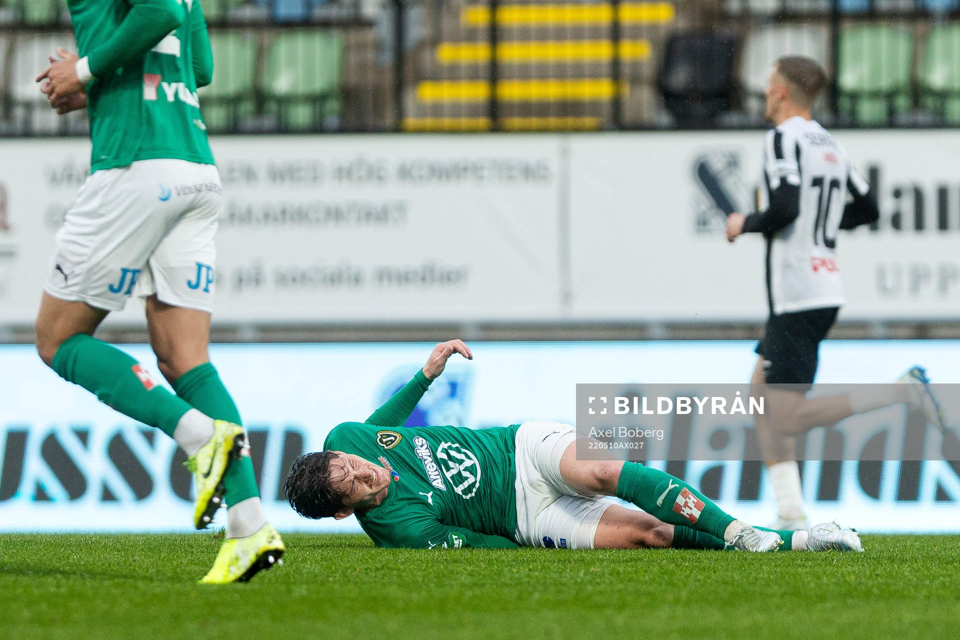 Jönköpings Robin Book har ont