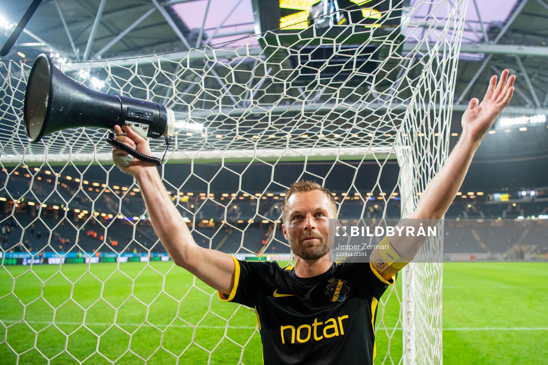 s Sebastian Larsson jublar