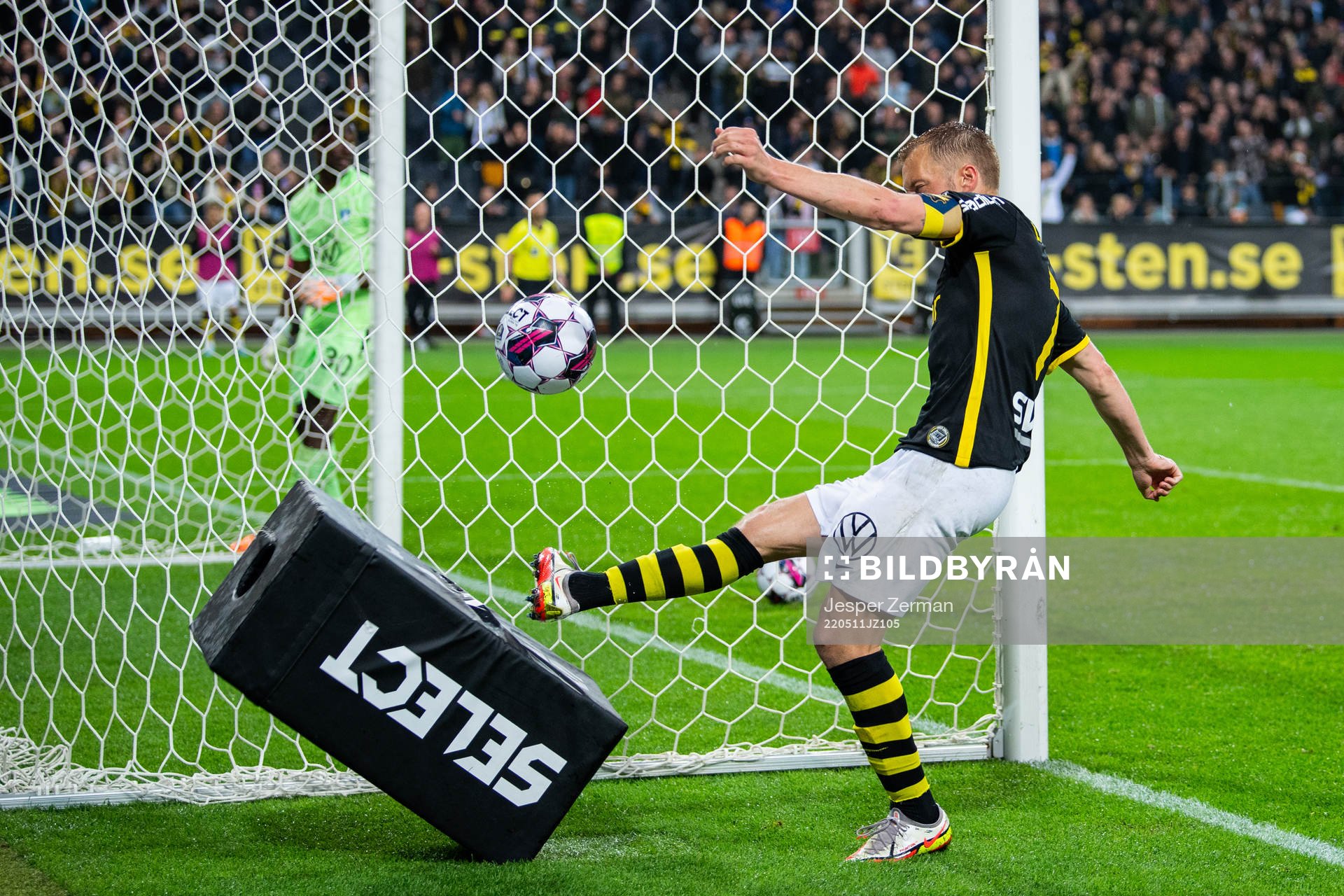 s Sebastian Larsson jublar