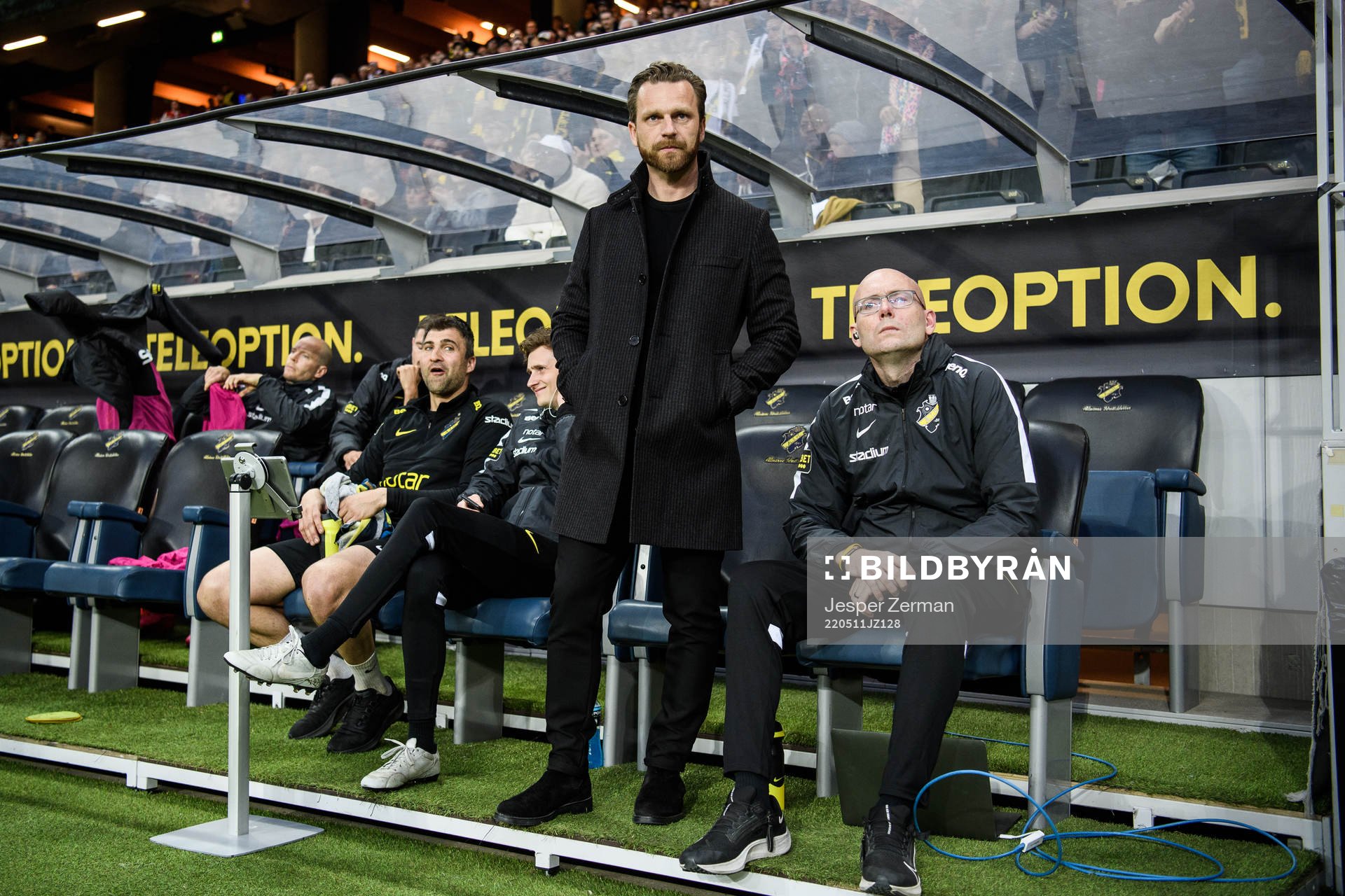 s tränare Bartosz Grzelak och assisterande tränare
