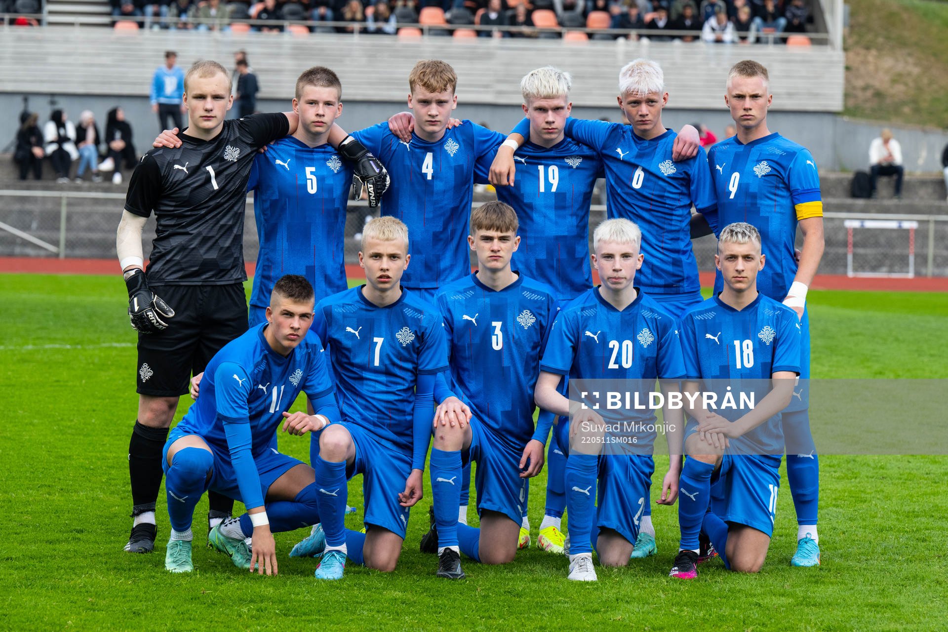 Islands målvakt Ivar Arnbro Thorhallsson, Jón Arnar Sigurdsson, Thorri Stefán Thorbjörnsson, Kjartan Már Kjartansson, Stigur Diljan Thórdarsson, Daniel Tristan Gudjohnsen, Ageir Galdur Gudmundsson, Tómas Johannessen, Noel Atli Arnórsson, Stefán Gisli Stefánsson och Karl Aúgust Karlsson inför fotbollsmatchen i P16 UEFA Development Tournament mellan Sverige och Island den 11 maj 2022 i Karlskrona.