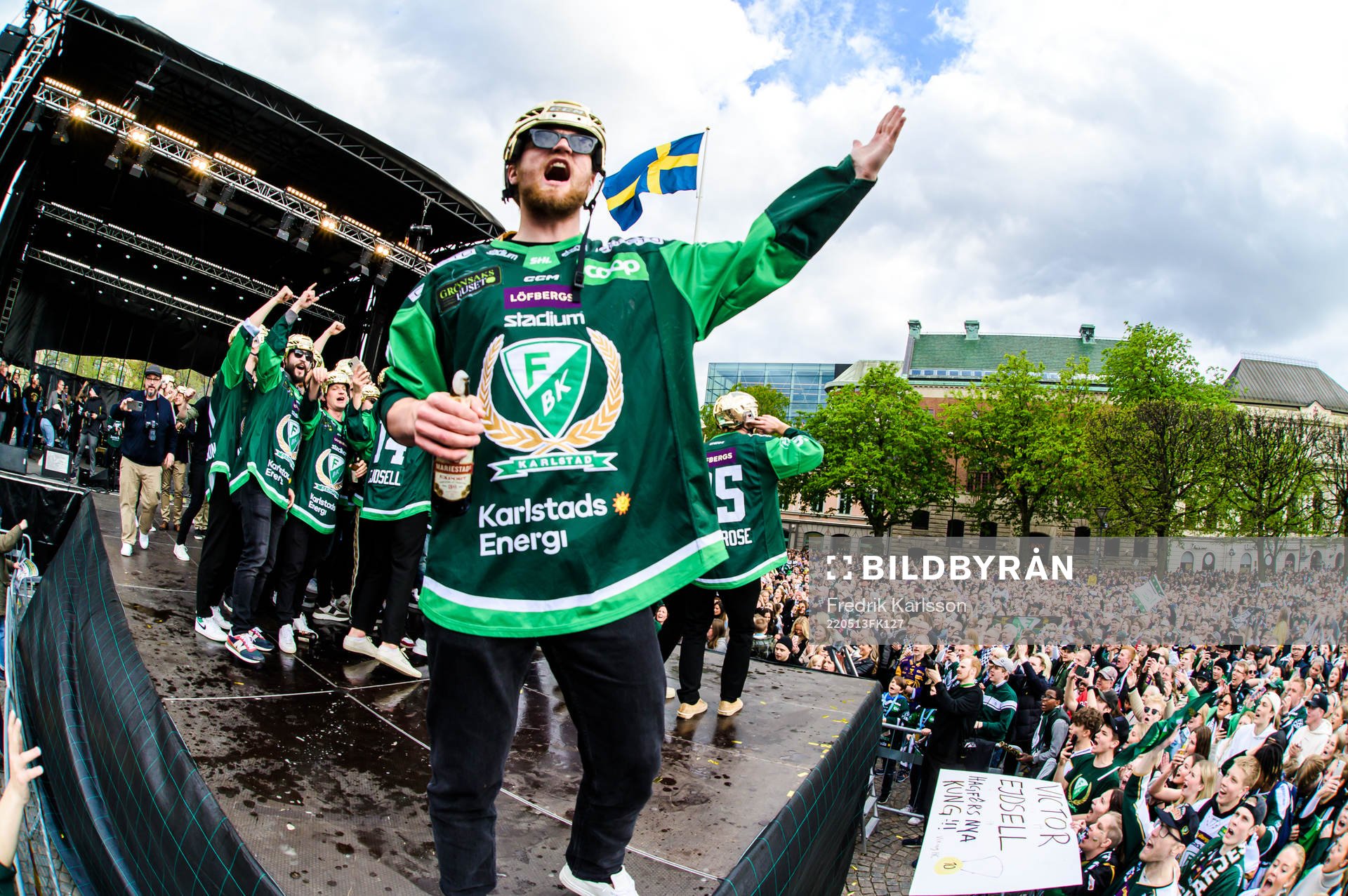 Färjestads Adam Ginning jublar