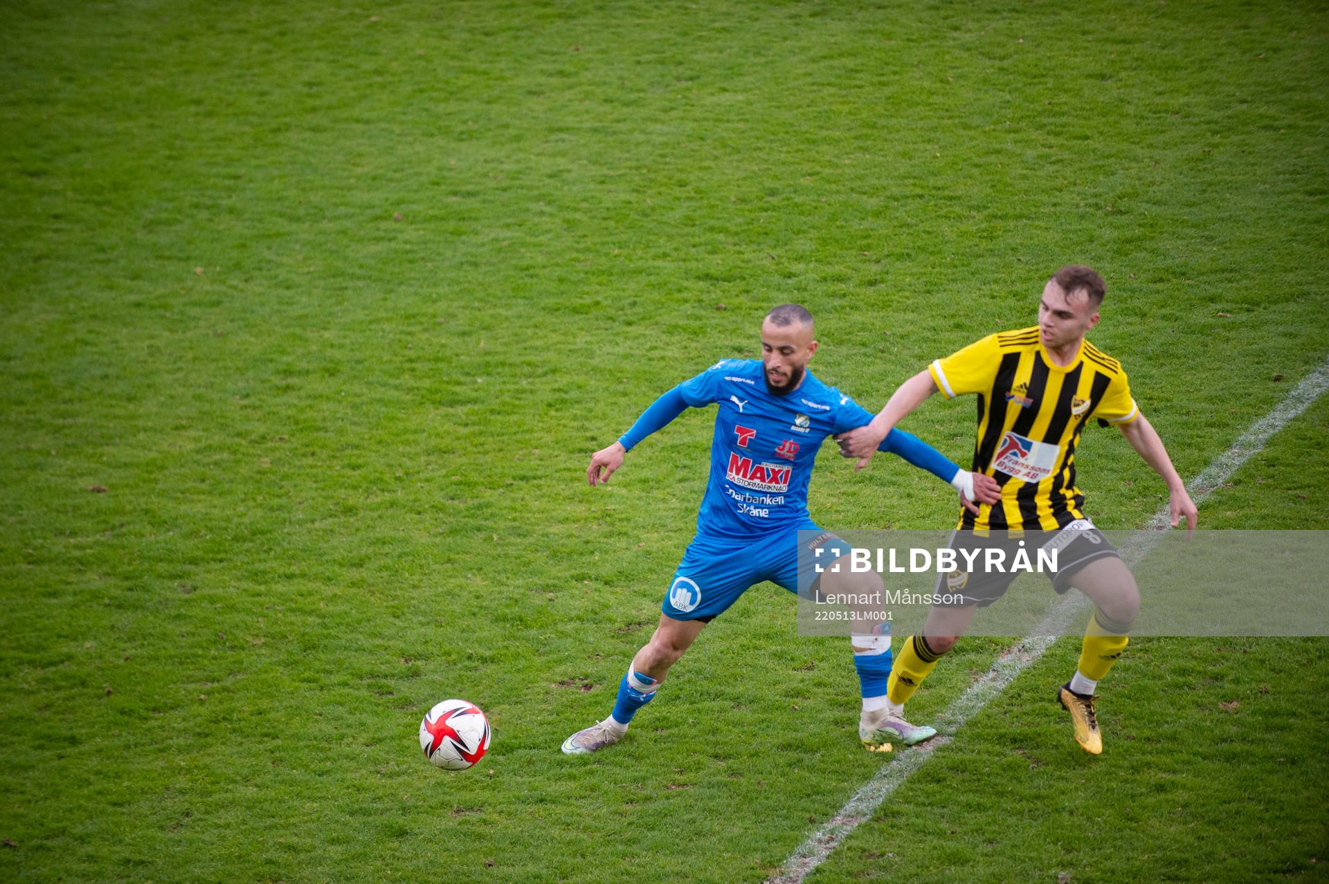 IFK Hässleholms Ludvig Hegdal och Nosabys Mohammed Hamdan