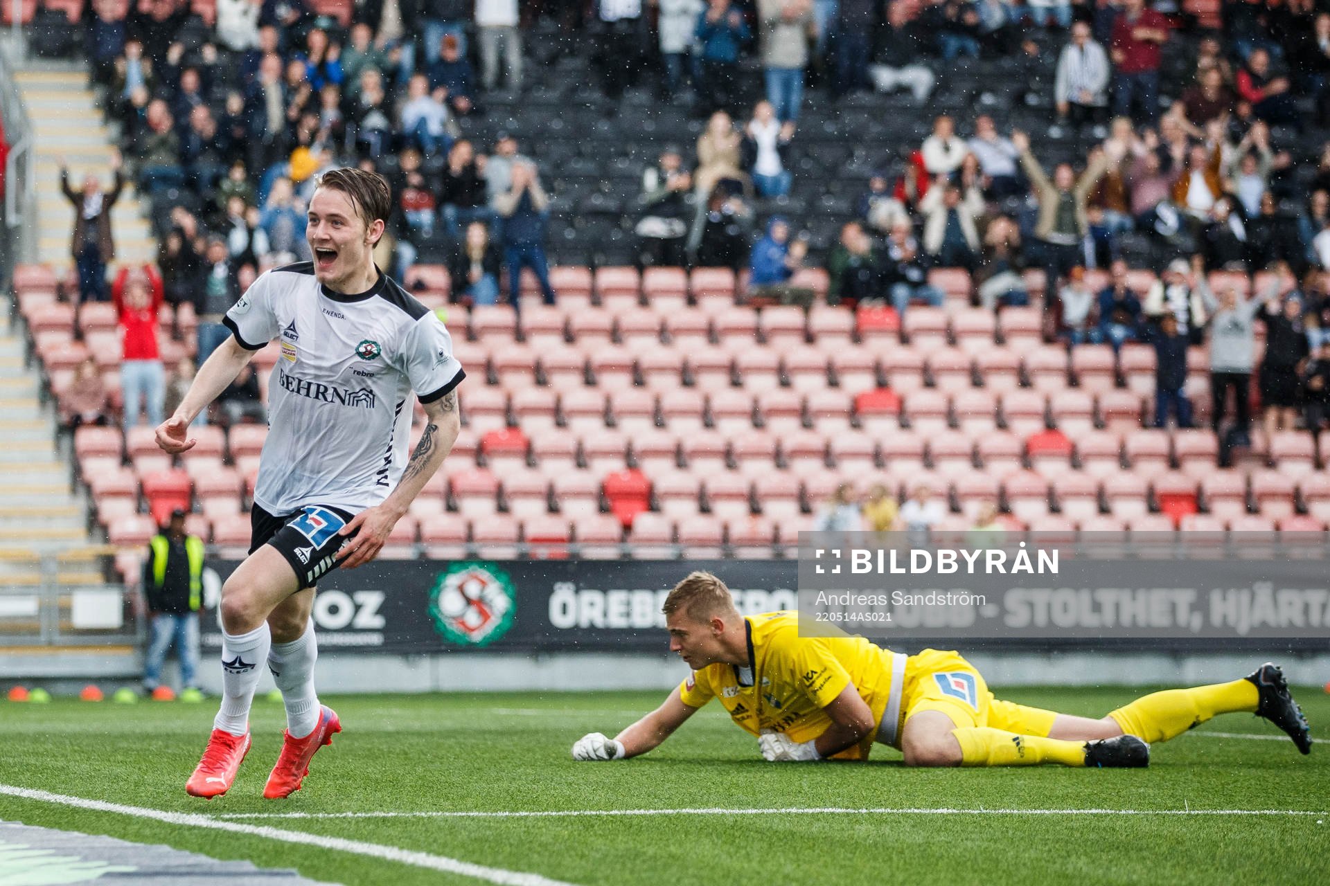 Örebros Noel Milleskog jublar