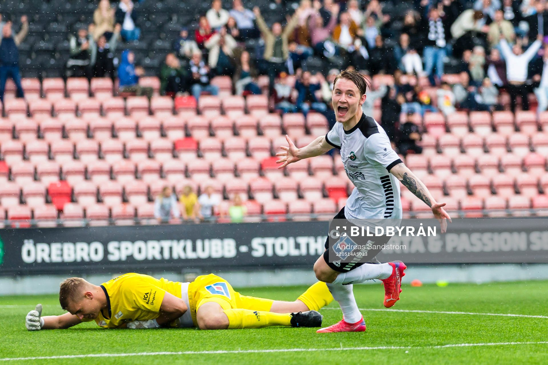 Örebros Noel Milleskog jublar