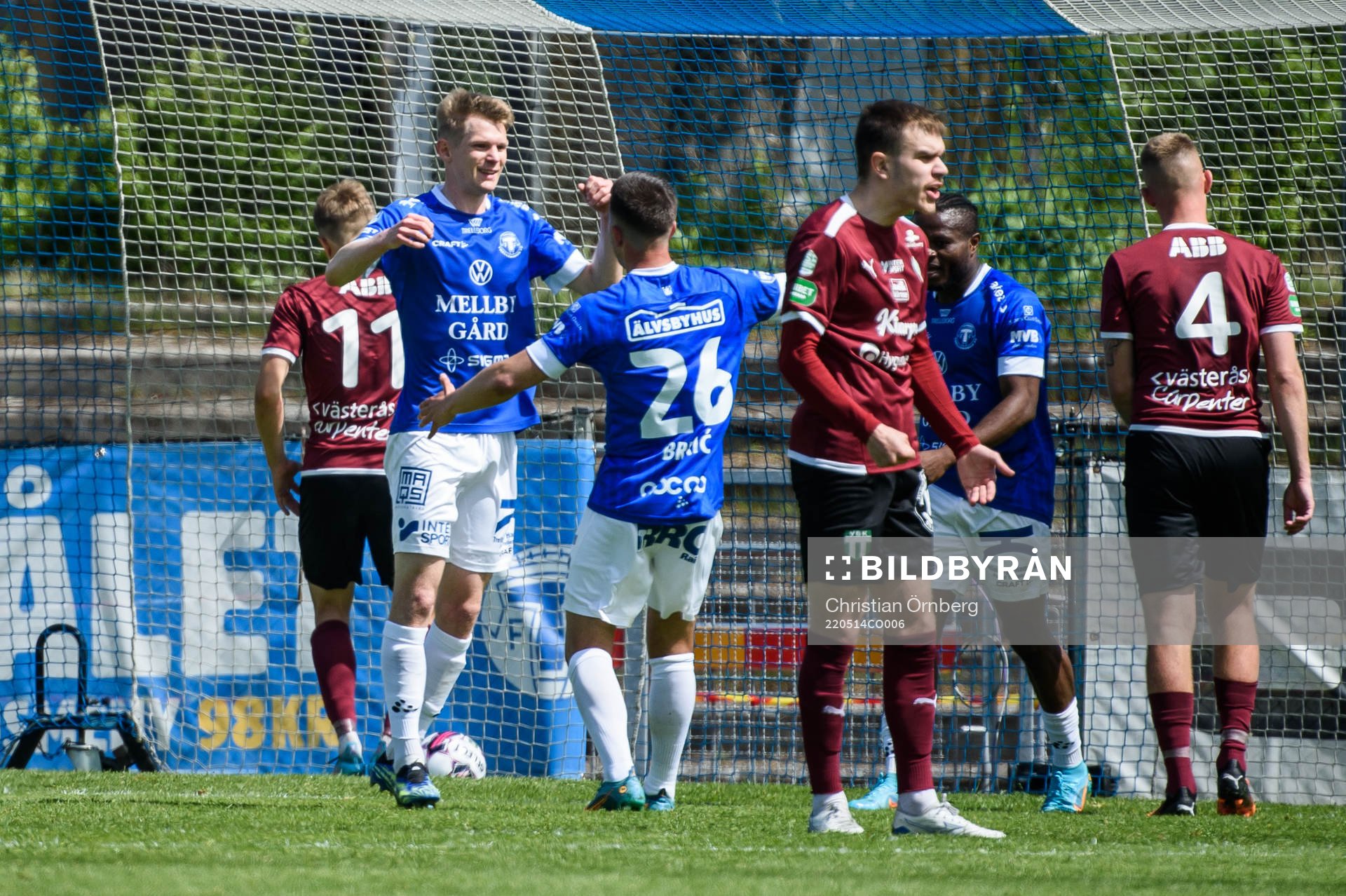 Trelleborgs Fritiof Björkén jublar efter 2-0 under fotbollsmatchen i Superettan mellan Trelleborg och Västerås SK den 14 maj 2022 i Trelleborg.