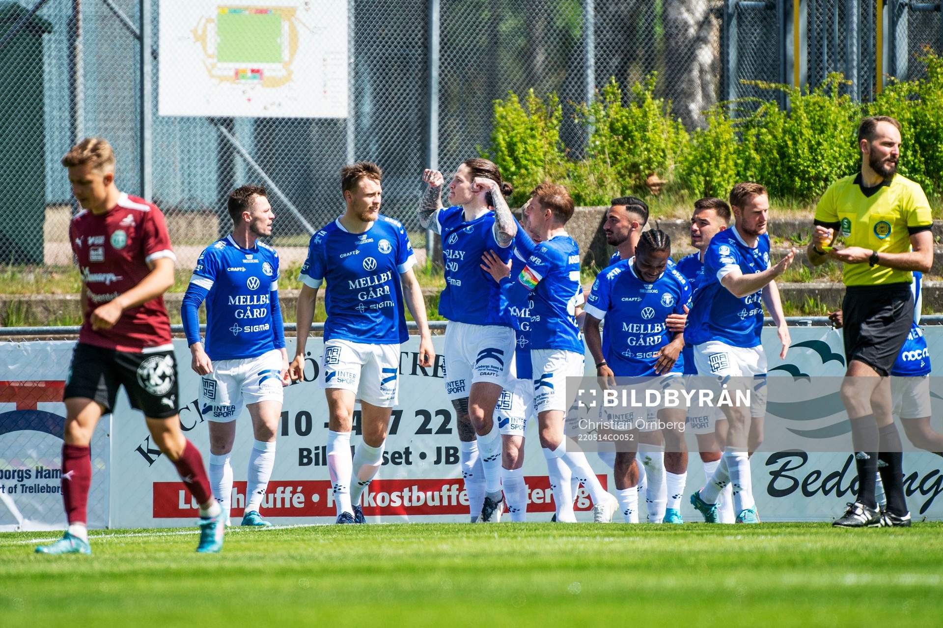 Trelleborgs Isak Jönsson jublar