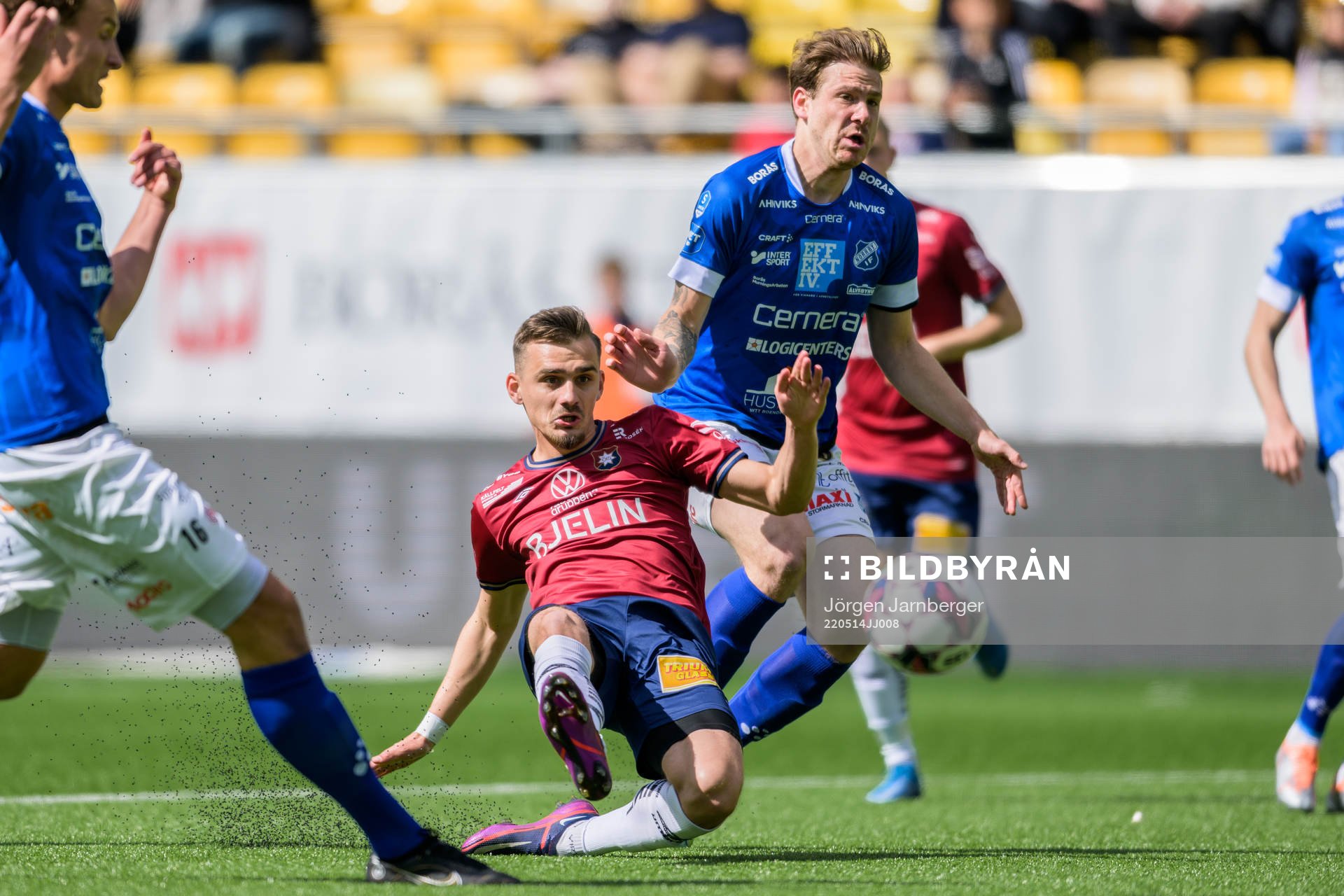 Örgrytes Ajdin Zeljkovic och Norrbys Nicklas Savolainen
