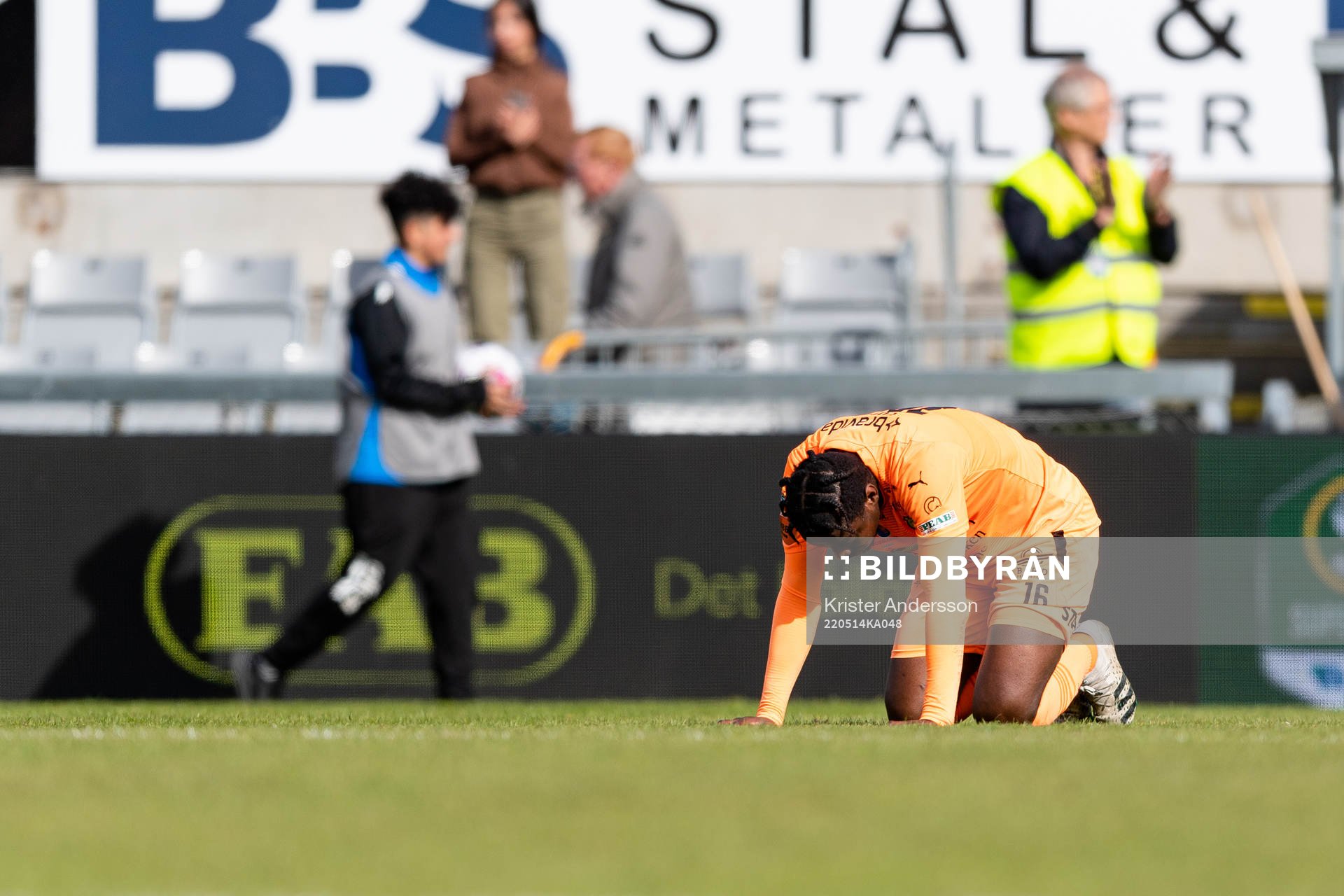 AFC Eskilstunas York Rafael deppar