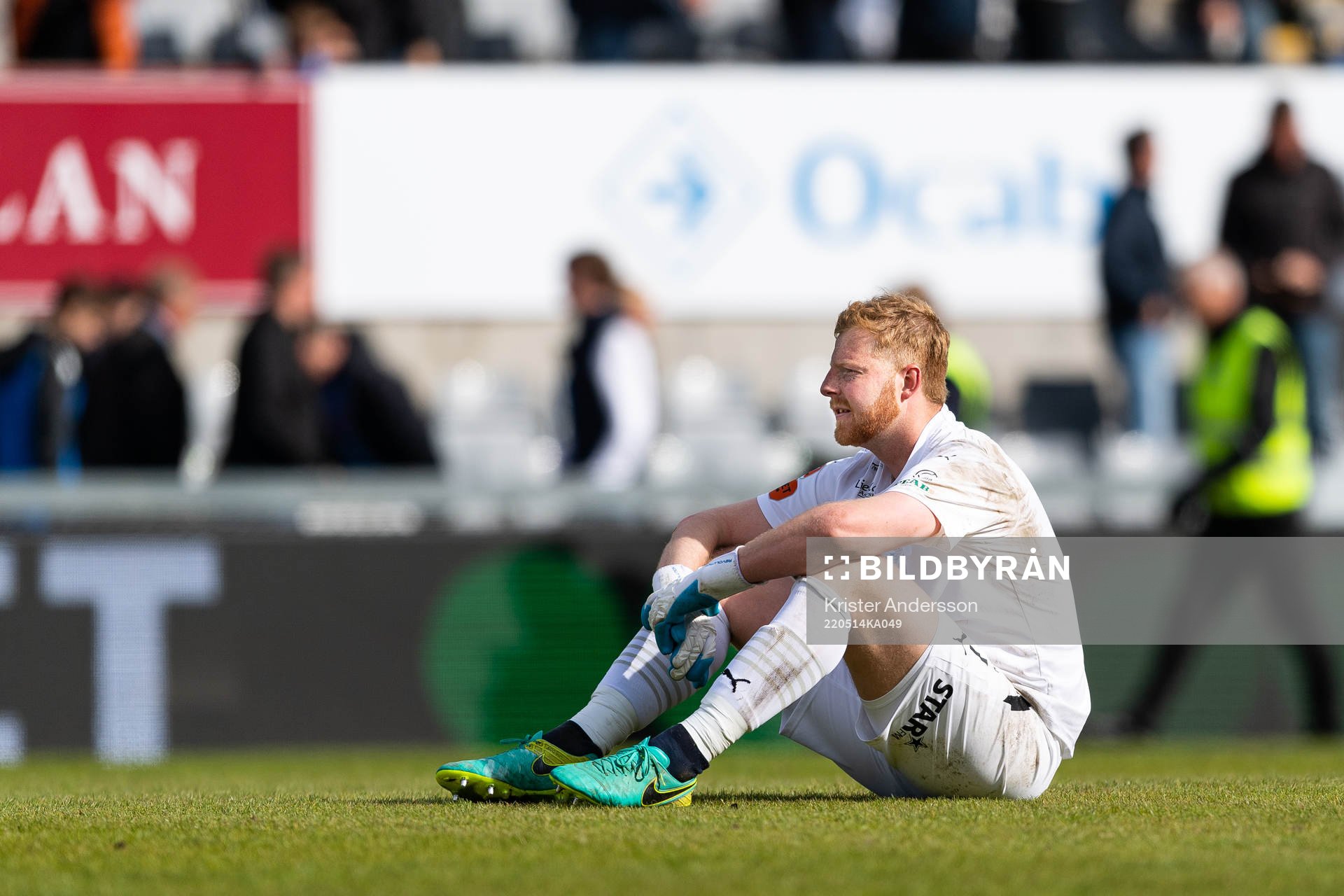 AFC Eskilstunas målvakt Nick Wolters deppar