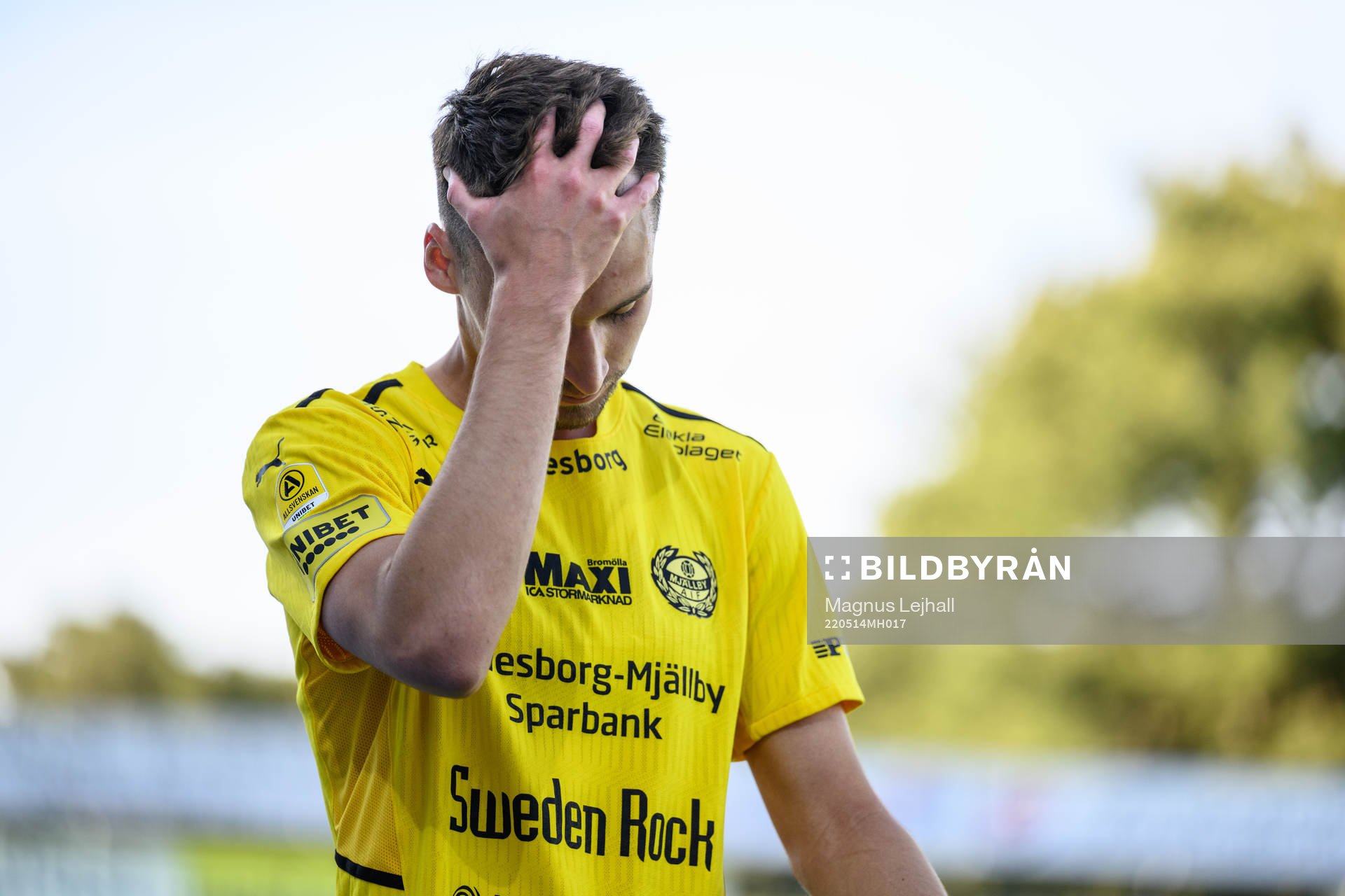 Mjällbys Rasmus Wiedesheim-Paul deppar