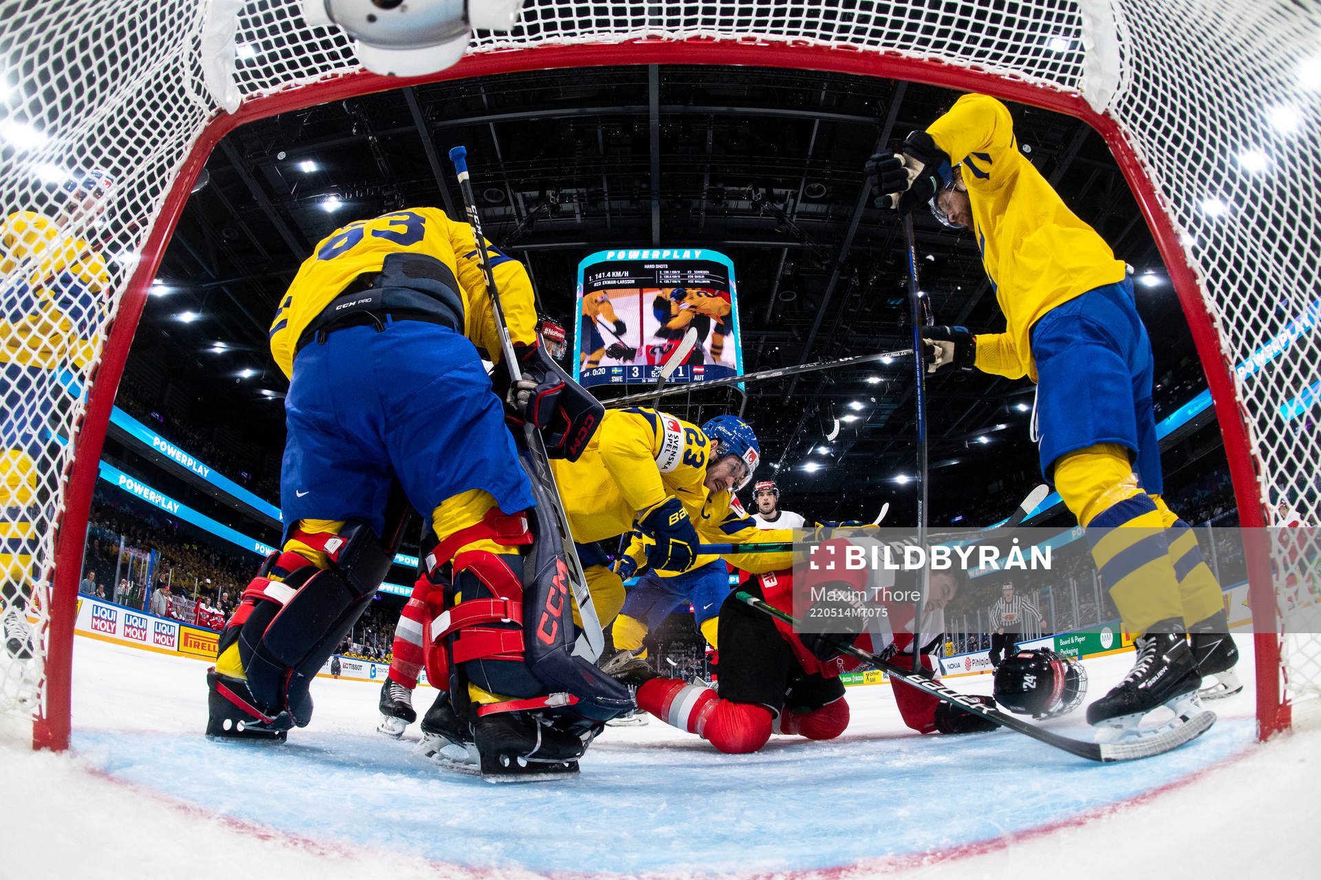 Oliver Ekman Larsson of Sweden and Marco Kasper of Austria