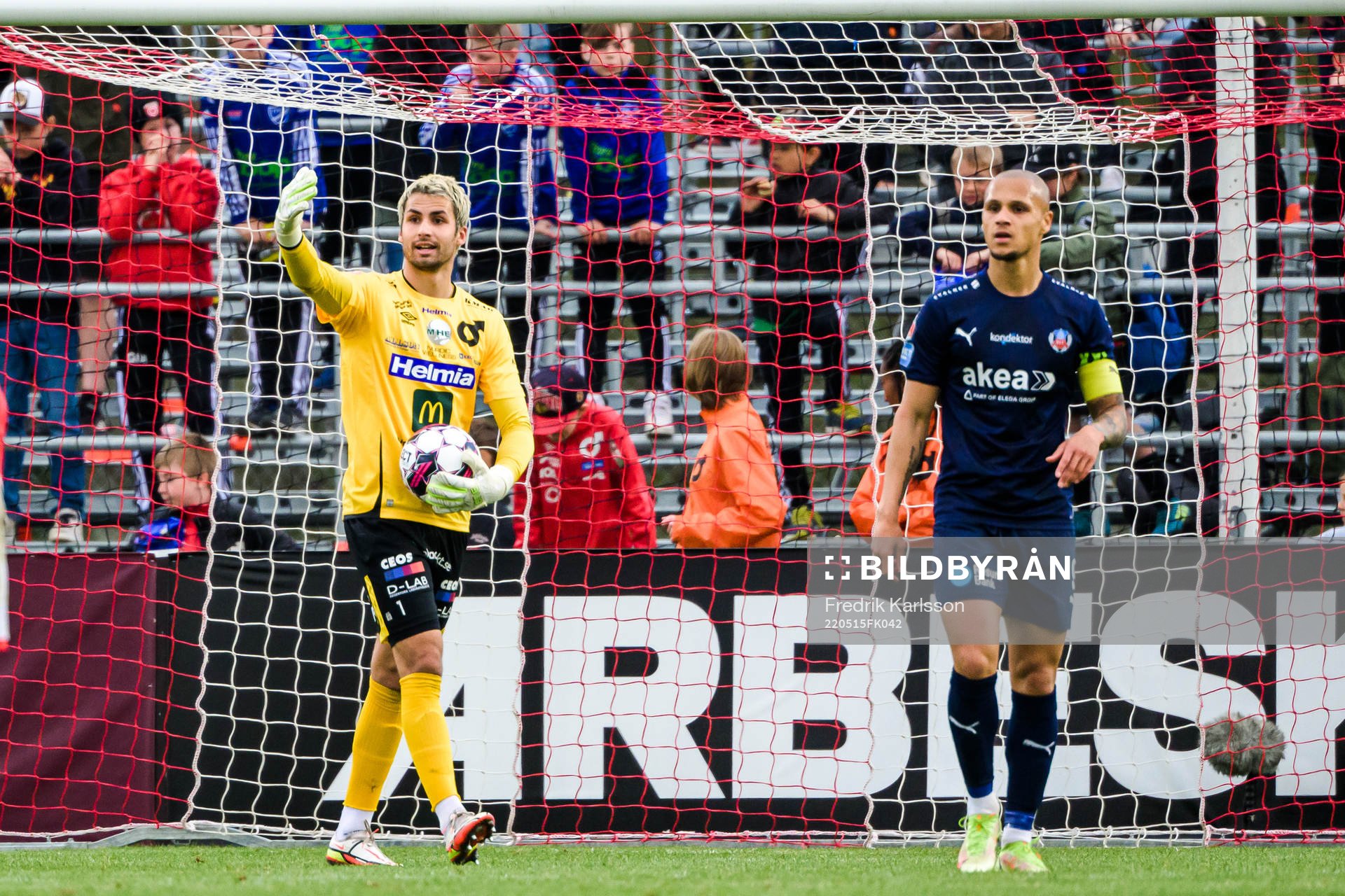 Degerfors målvakt Alfie Malik Whiteman och Helsingborgs