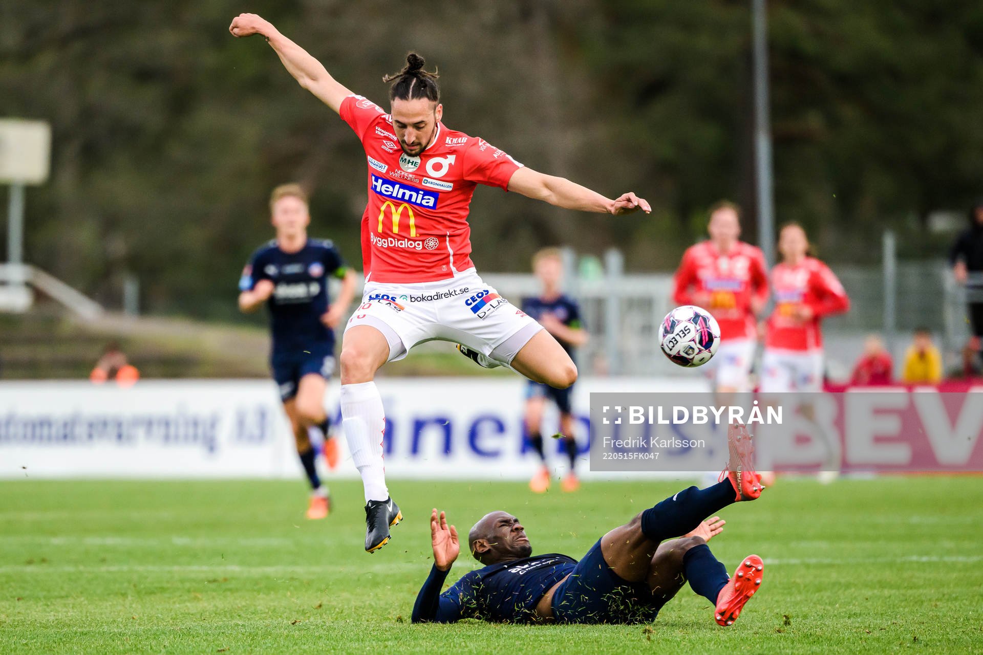 Degerfors Dijan Vukojević och Helsingborgs Ravy Tsouka-Dozi