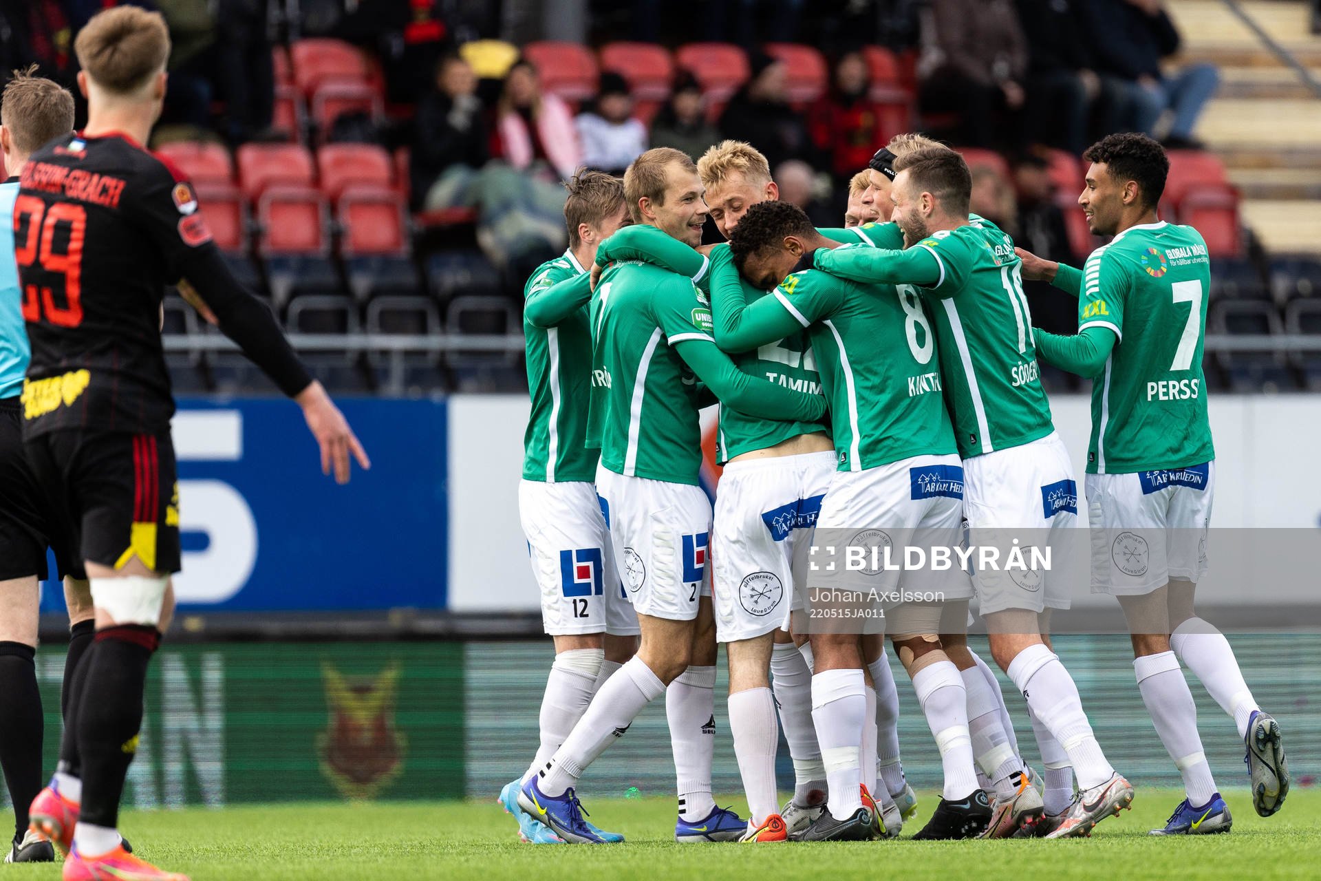 Brages spelare jublar