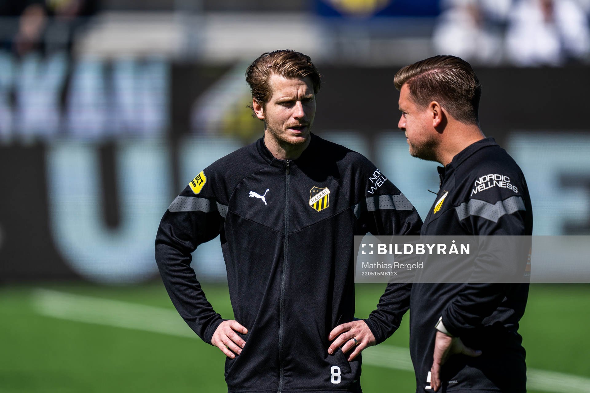 Häckens Erik Friberg och assisterande tränare
