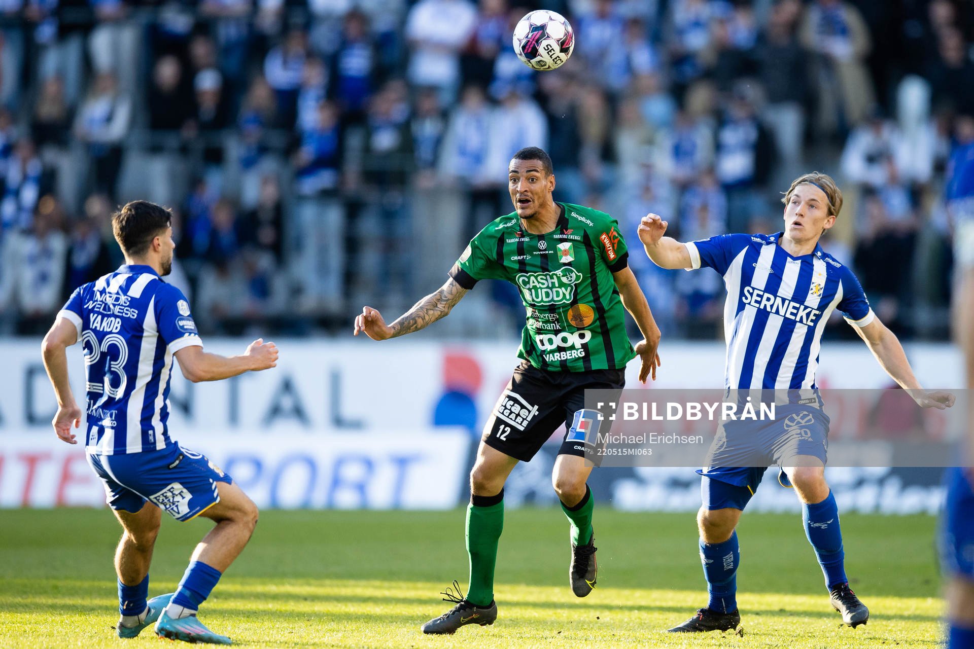 Varbergs Simon Karlsson Adjei och IFK Göteborgs Johan