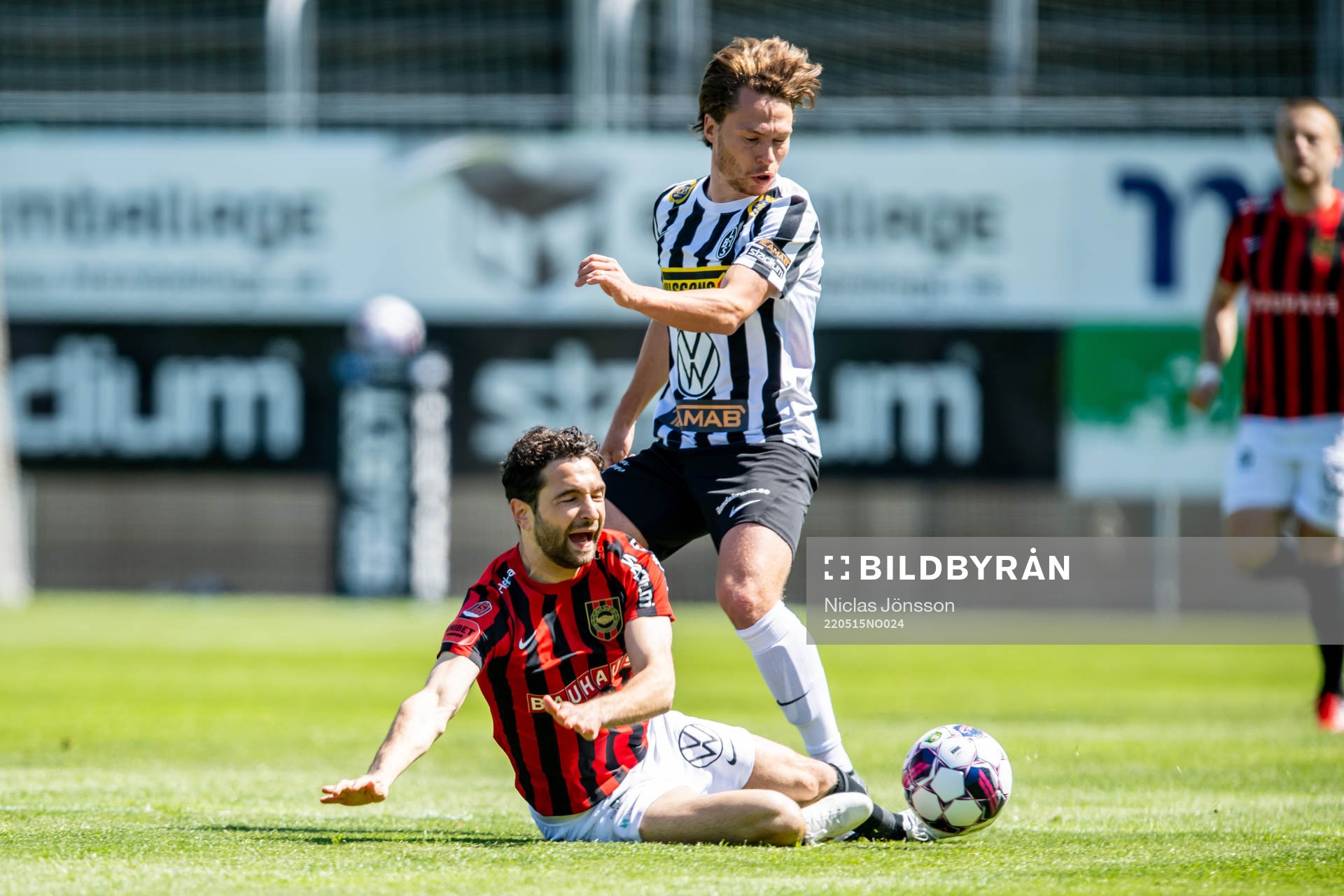 Brommapojkarnas Marijan Cosic och Landskronas Filip Ottosson