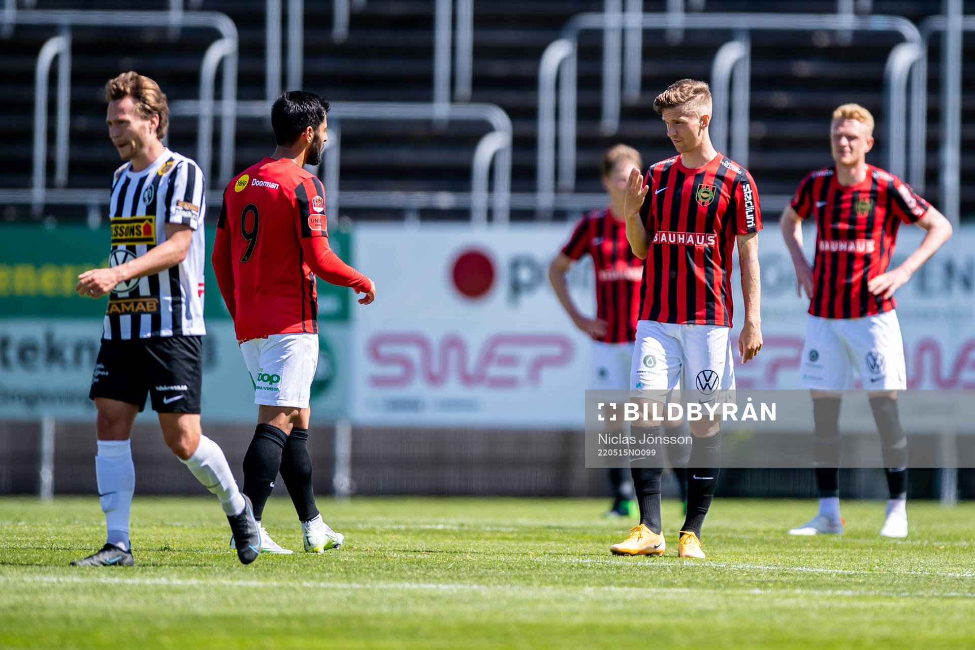 Brommapojkarnas Samuel Leach Holm deppar