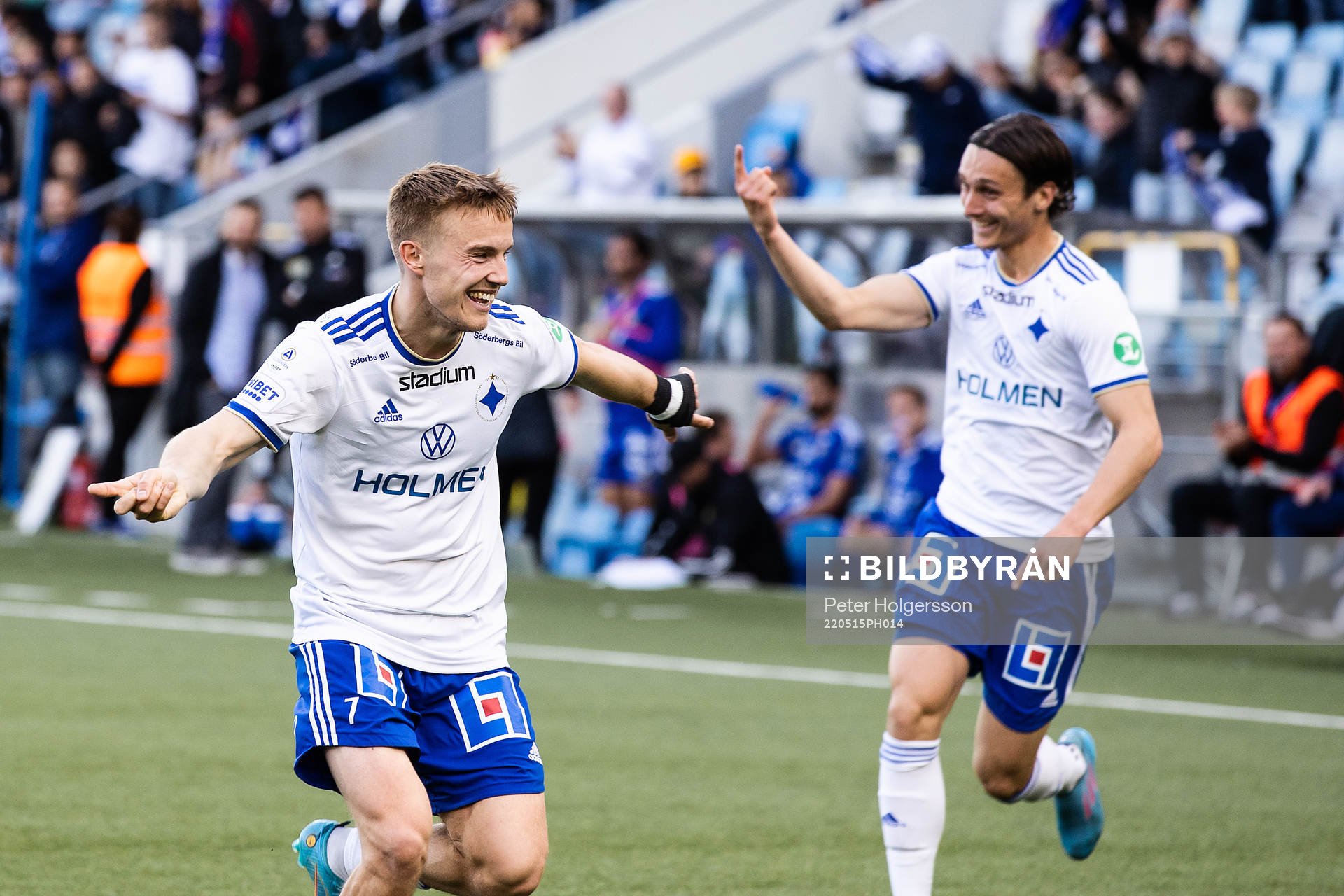 IFK Norrköpings Jacob Ortmark och Jonathan Levi jublar