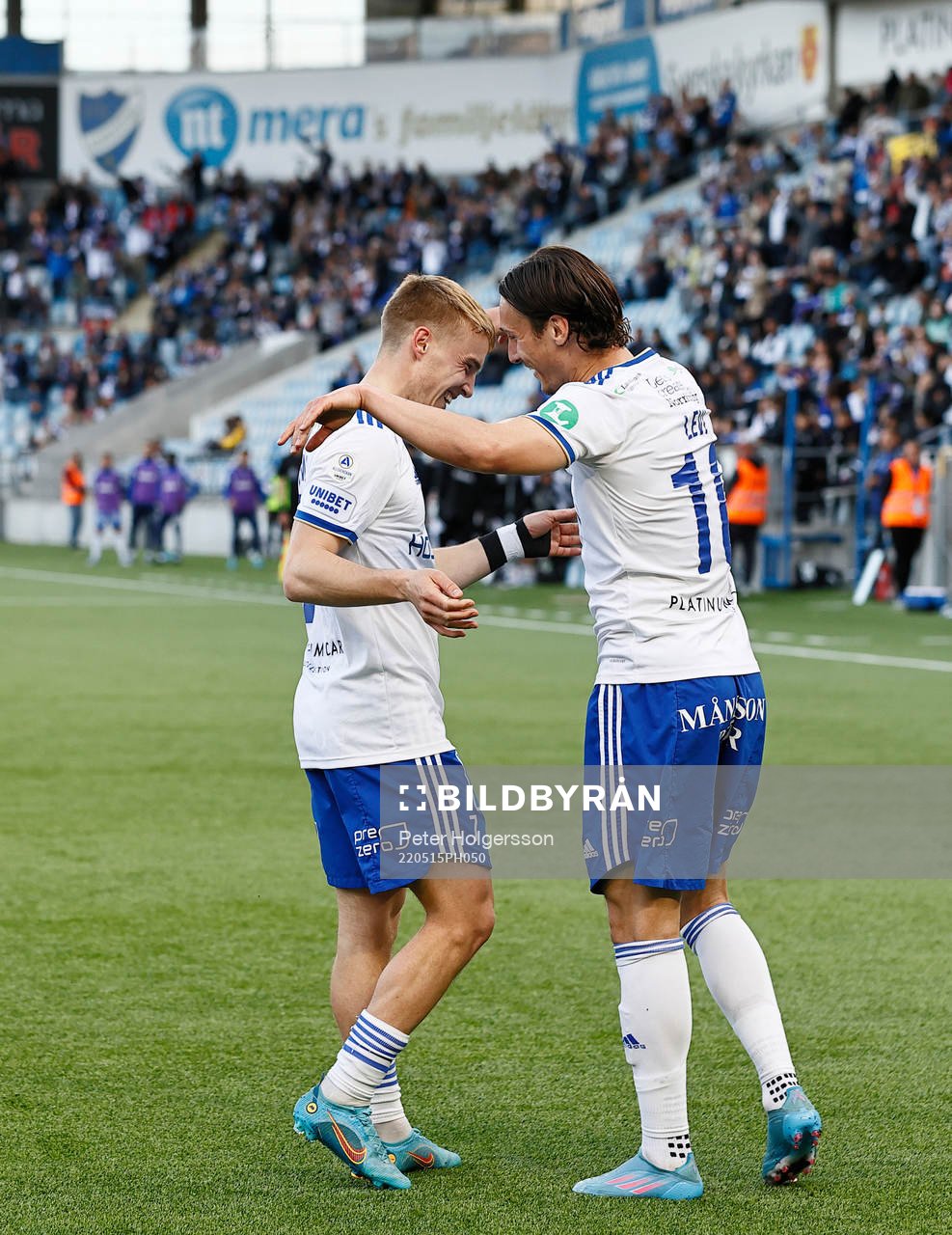 IFK Norrköpings Jacob Ortmark och Jonathan Levi jublar