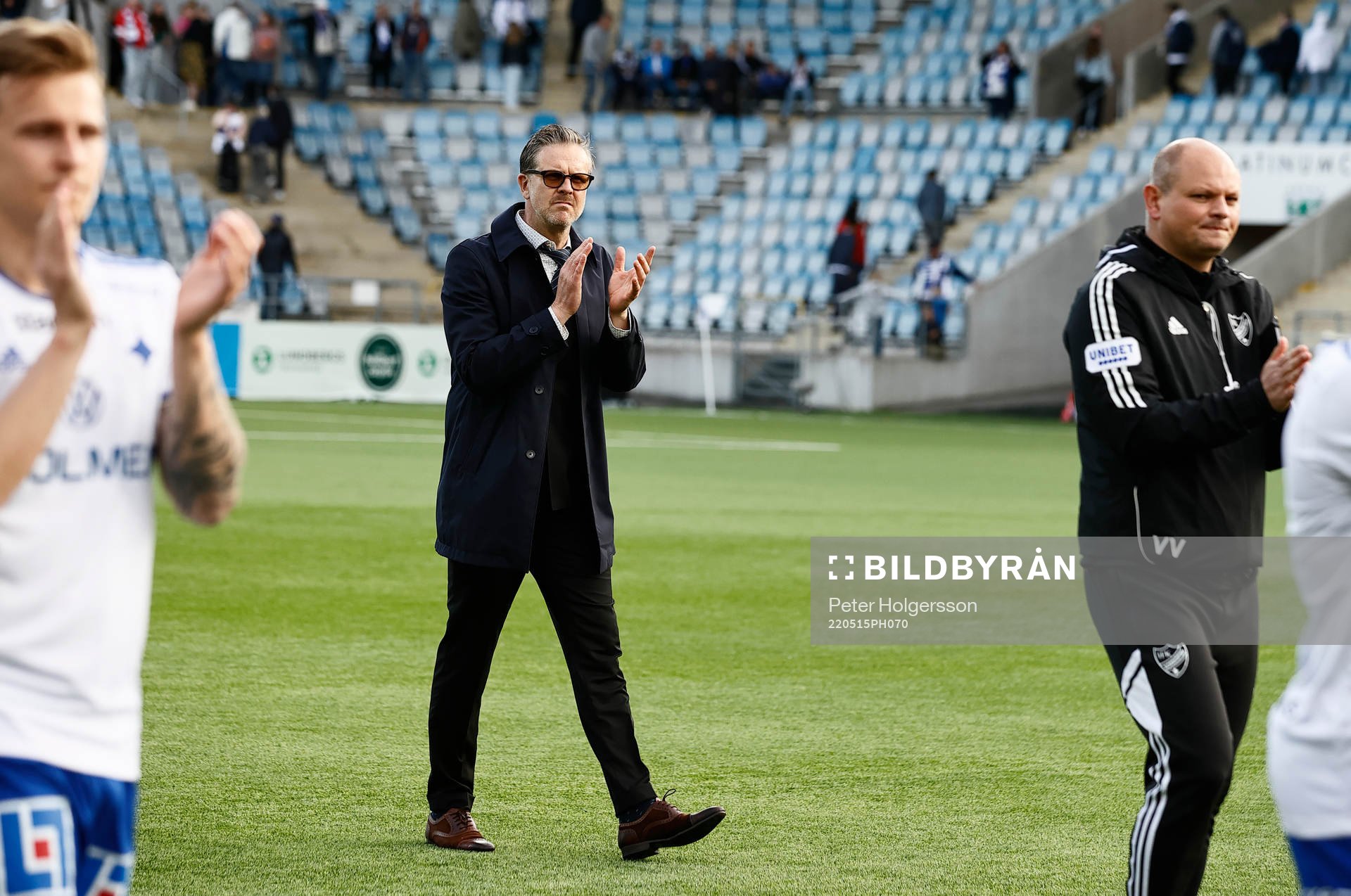 IFK Norrköpings tränare Rikard Norling jublar