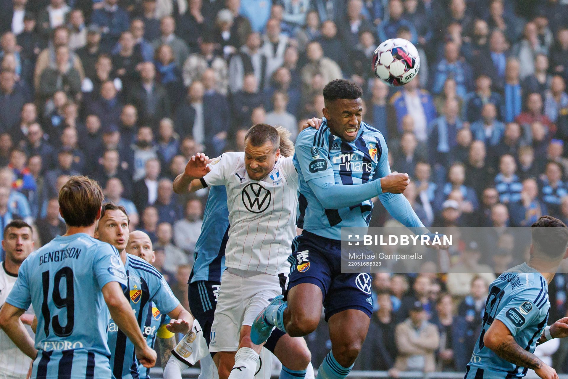 Djurgårdens Isak Hien