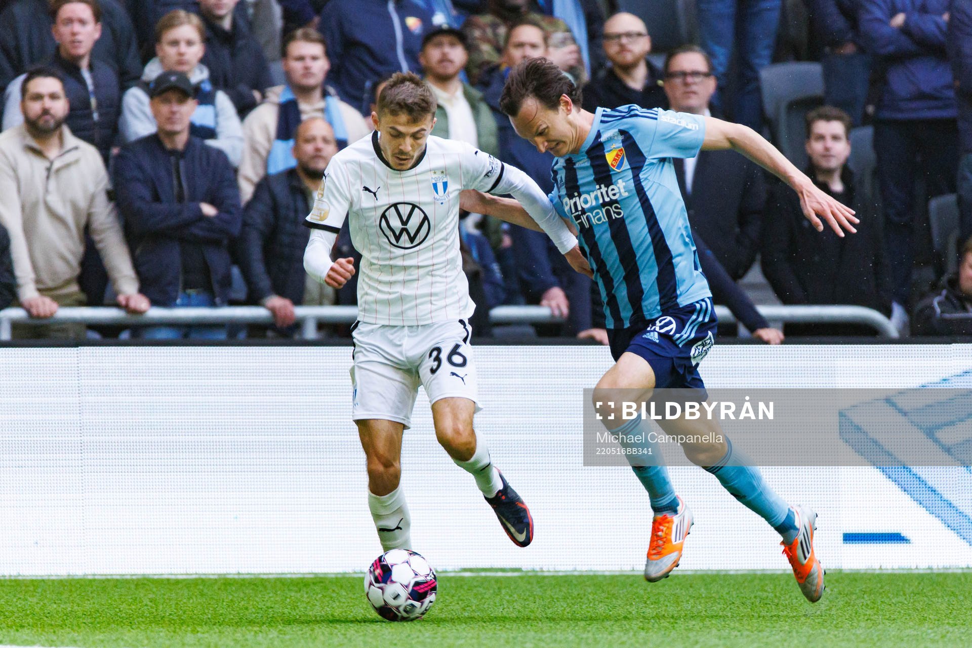 Malmö FFs Patriot Sejdiu och Djurgårdens Hjalmar Ekdal