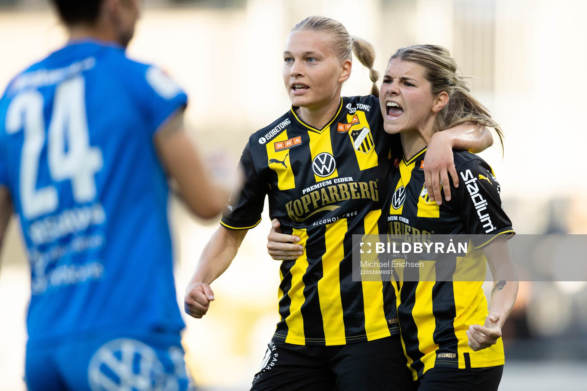 Häckens Stine Larsen jublar