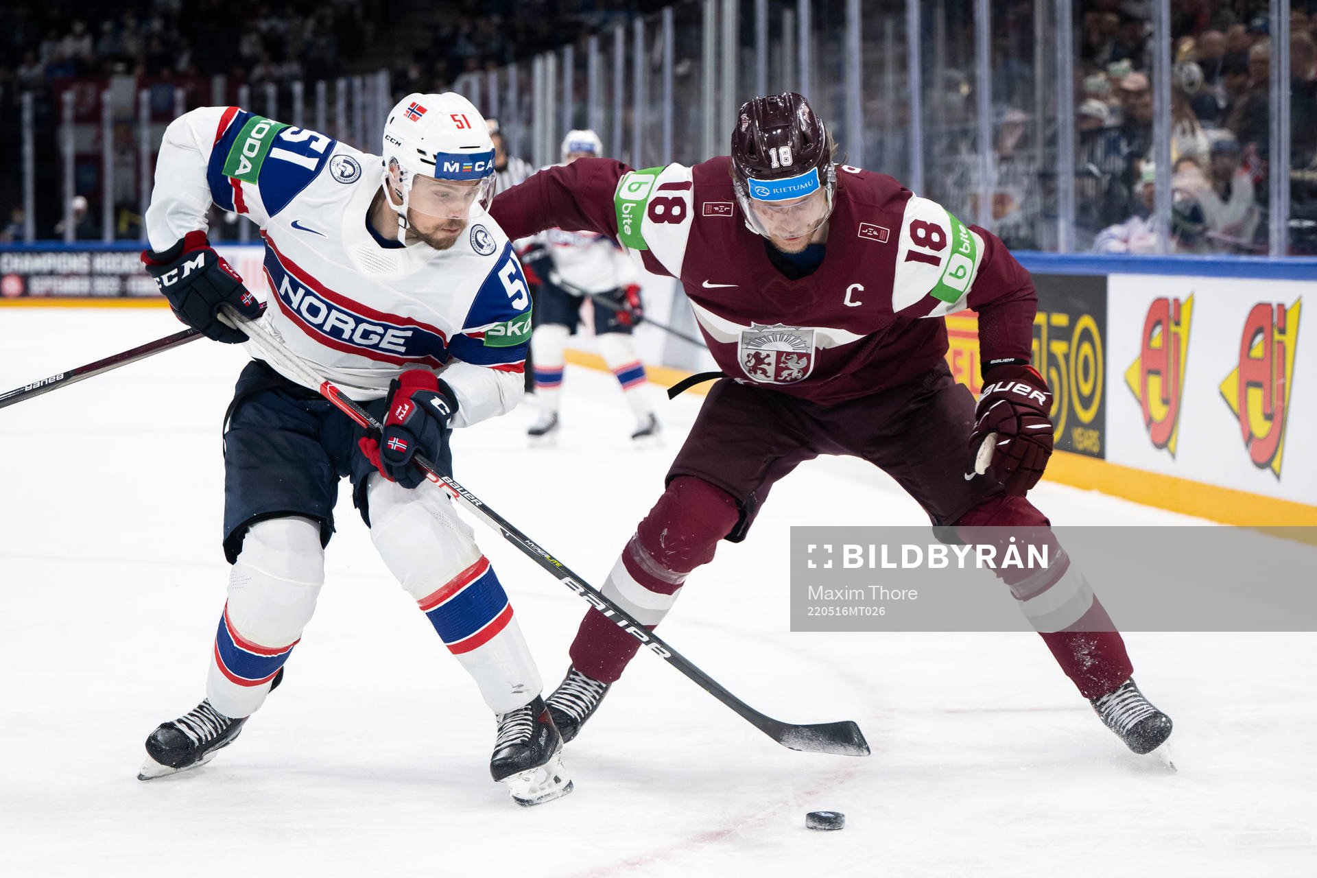 Mats Rosseli Olsen of Norway and Rodrigo Abols of Latvia
