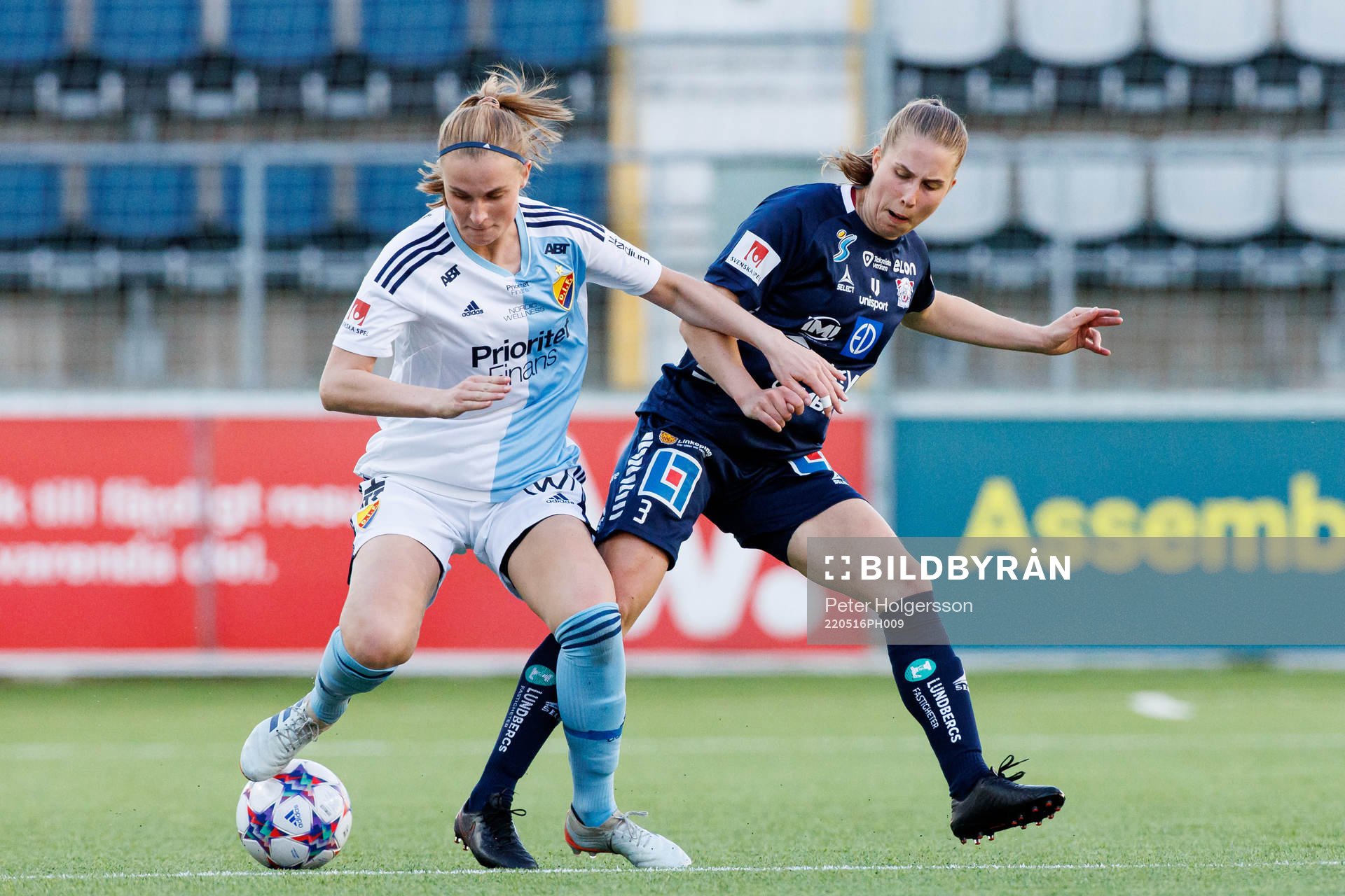 Djurgårdens Kamilla Lilhammer Karlsen och Linköpings