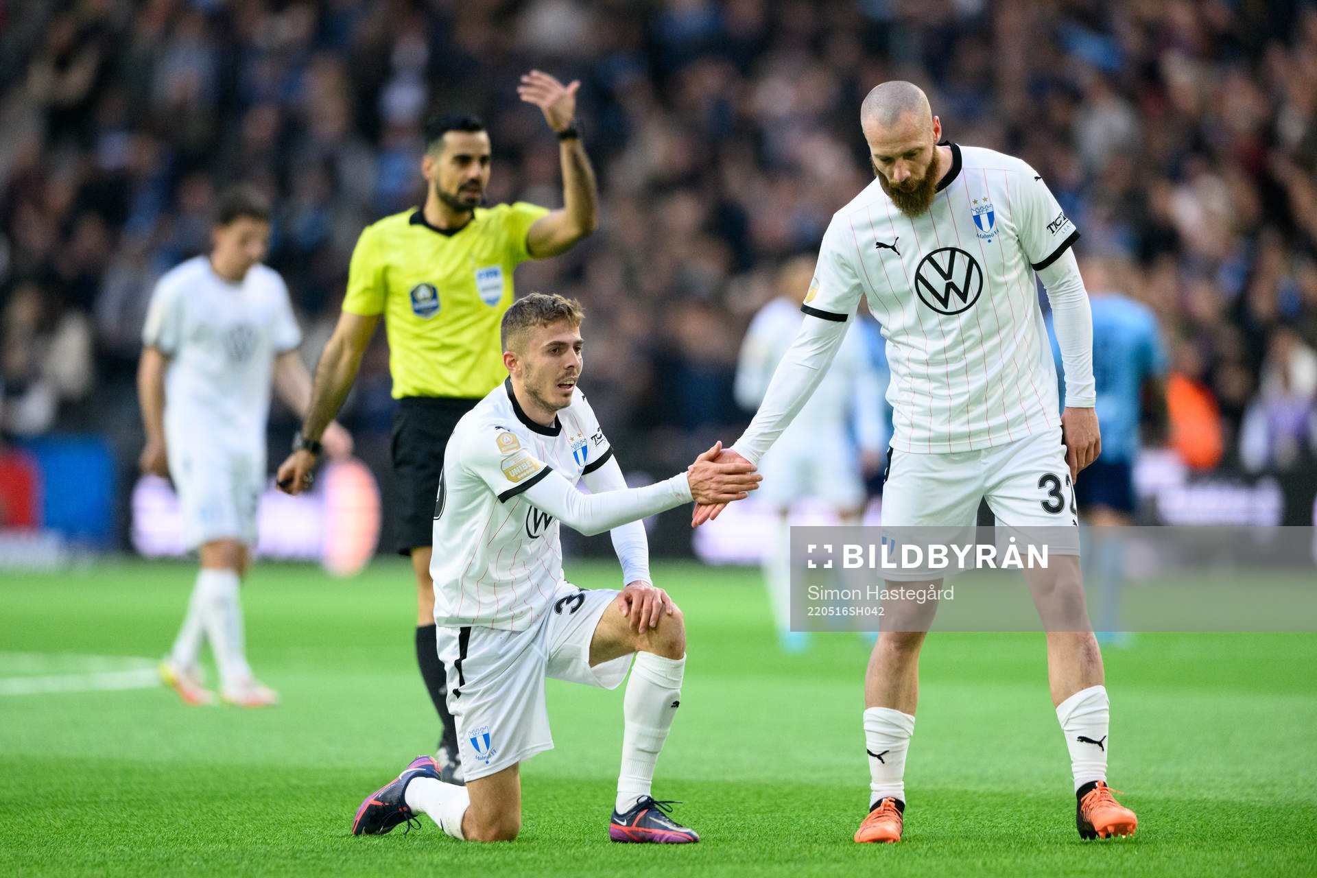 Malmö FFs Patriot Sejdiu och Jo Inge Berget deppar