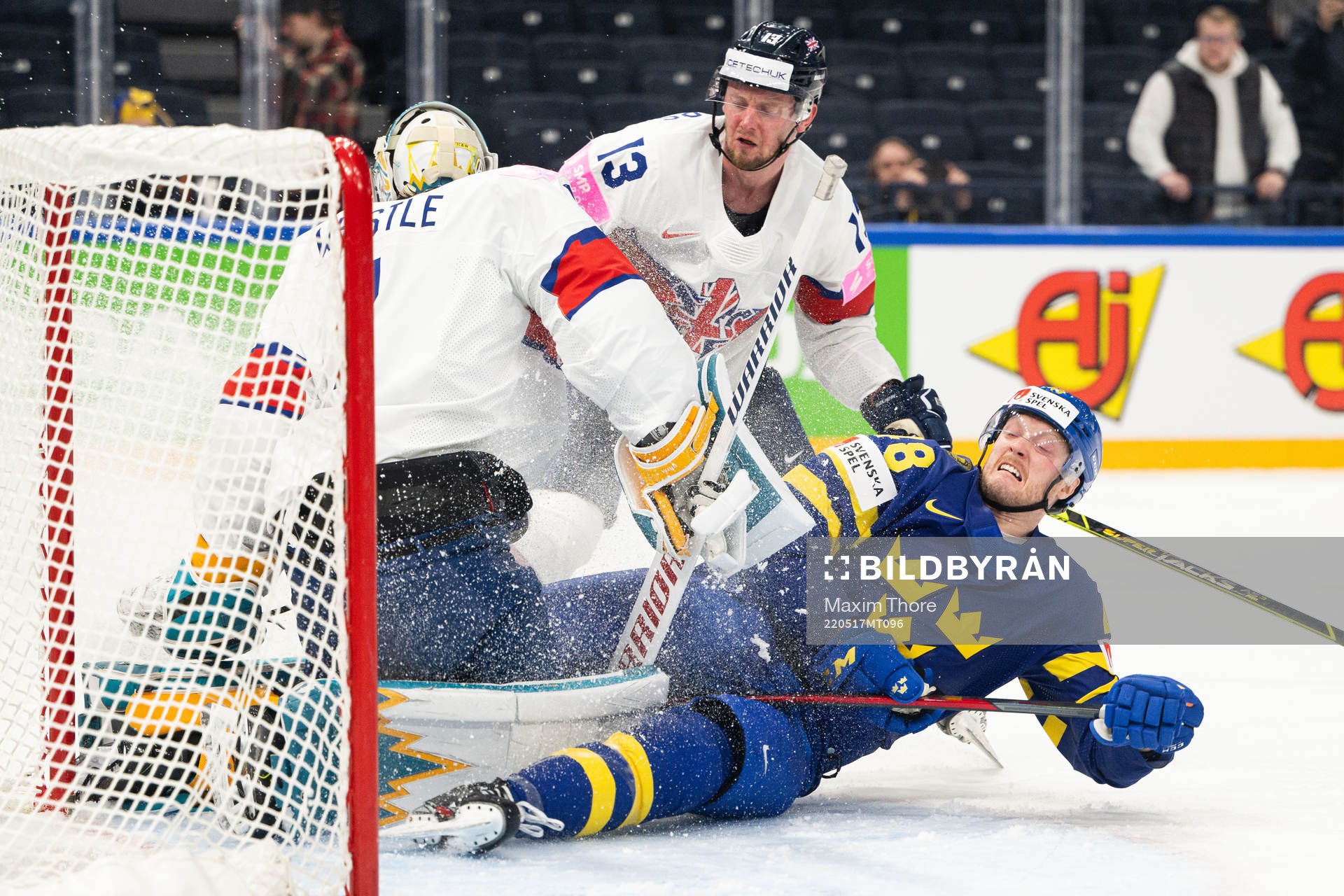 David Phillips of Great Britain and Carl Klingberg of Sweden