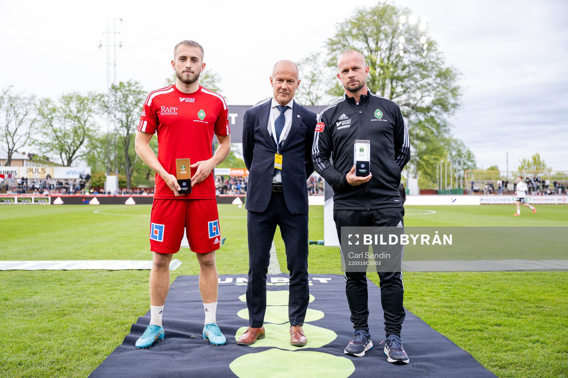 Skövdes Jack Cooper Love och tränare Tobias Linderoth