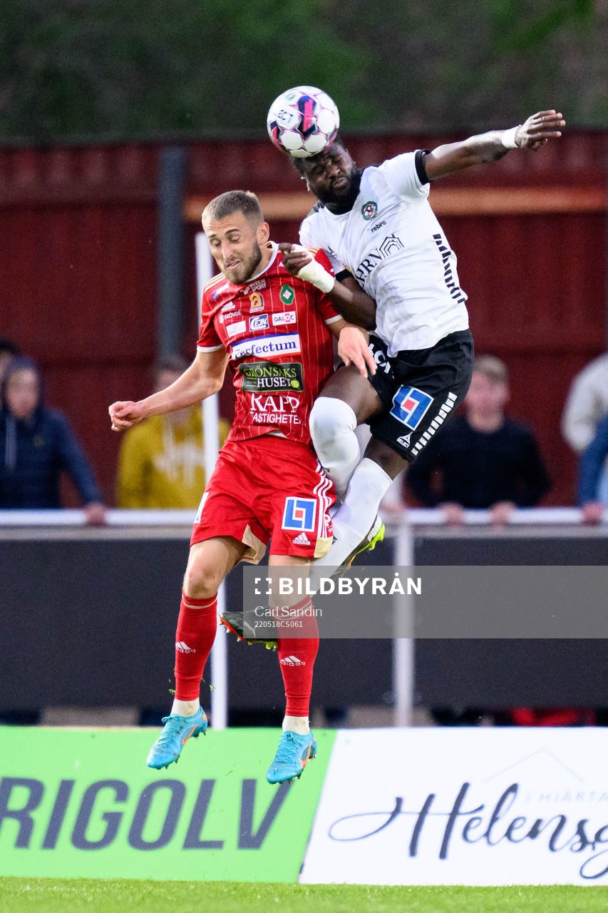 Skövdes Jack Cooper Love och Örebros Nasiru Moro