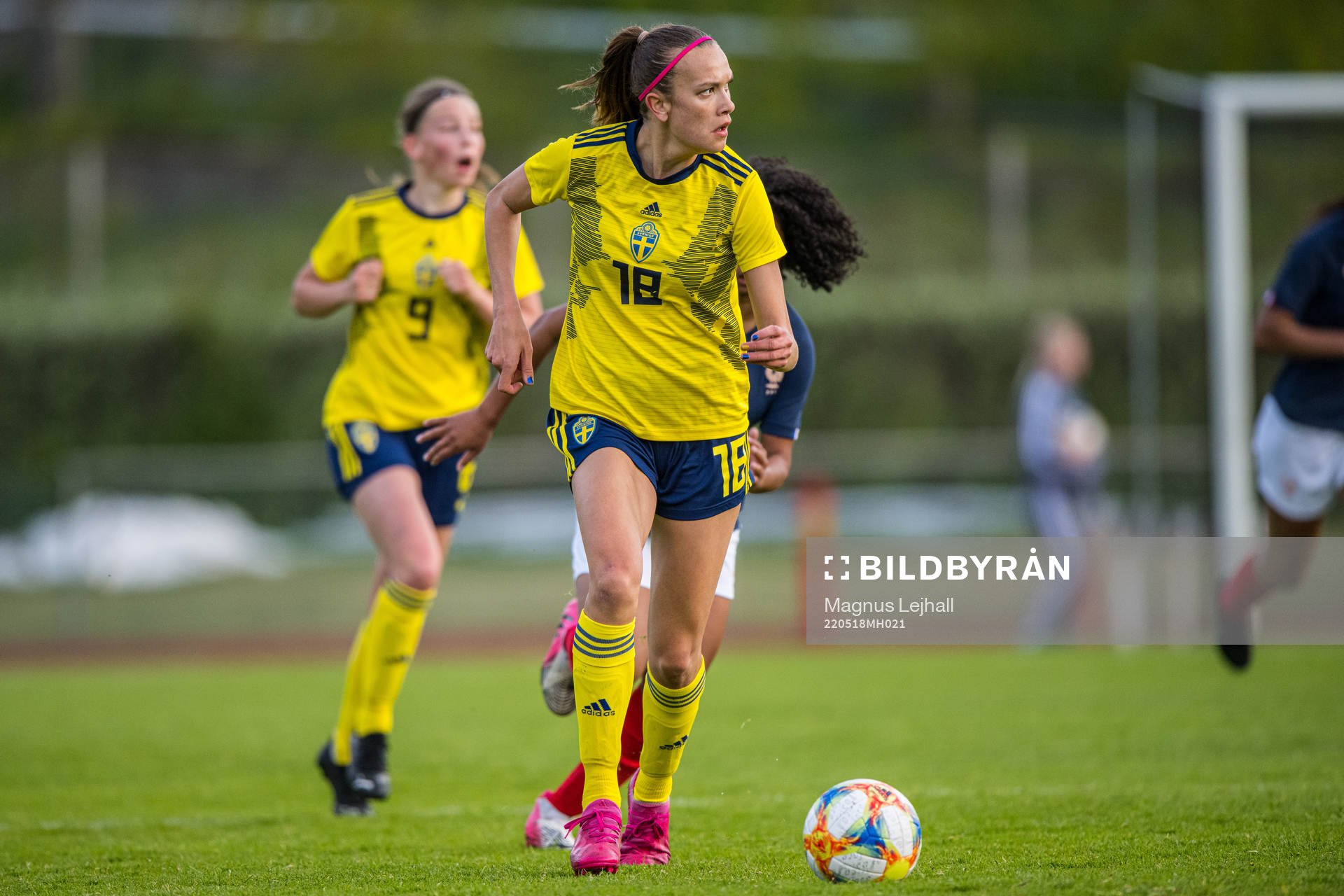 Sveriges Bianca Hultbäck Nattland under F16 landskampen i fotboll mellan Sverige och Frankrike den 18 maj 2022 i Västra Mark. 