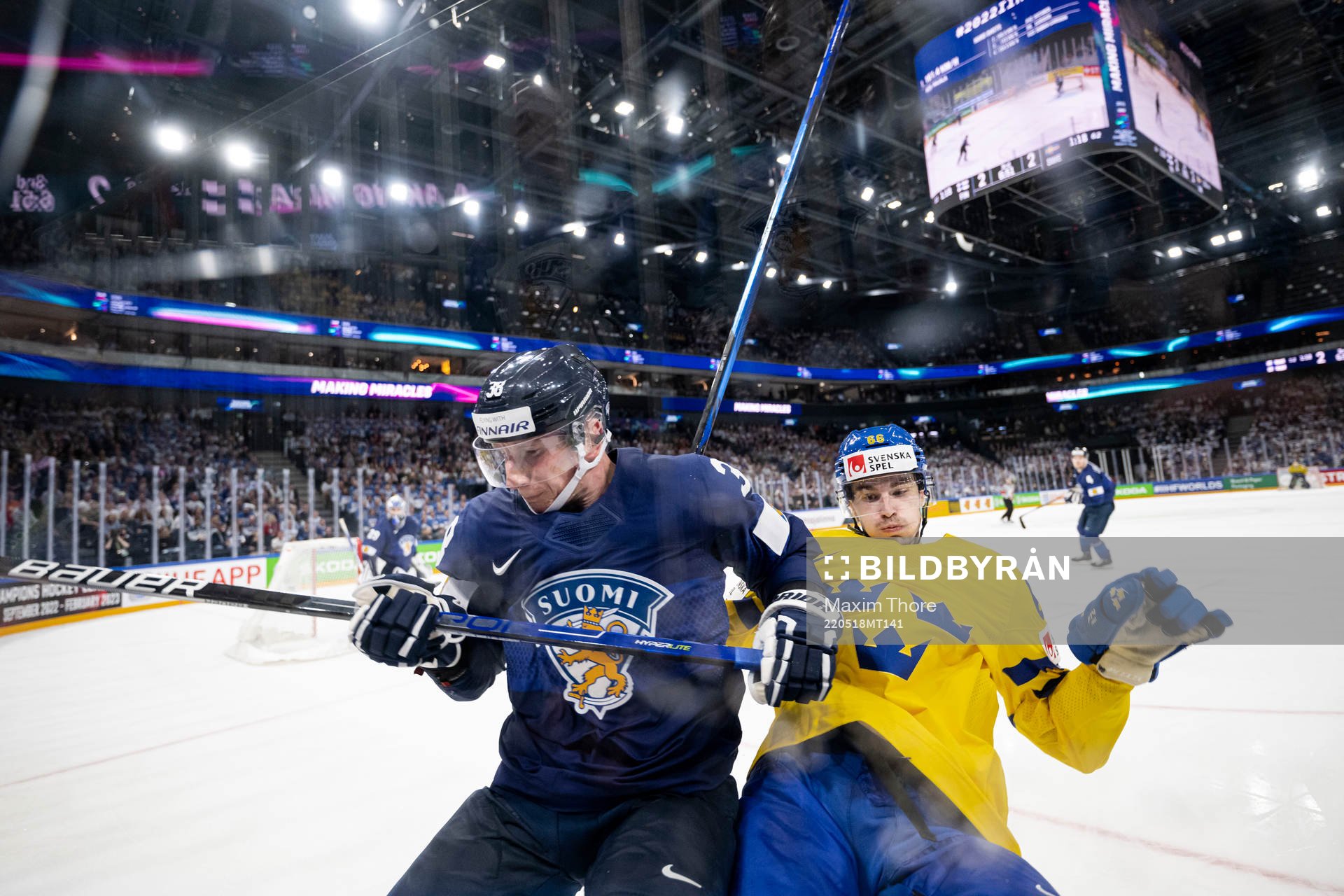 Jusso Hietanen of Finland and Nils Åman of Sweden