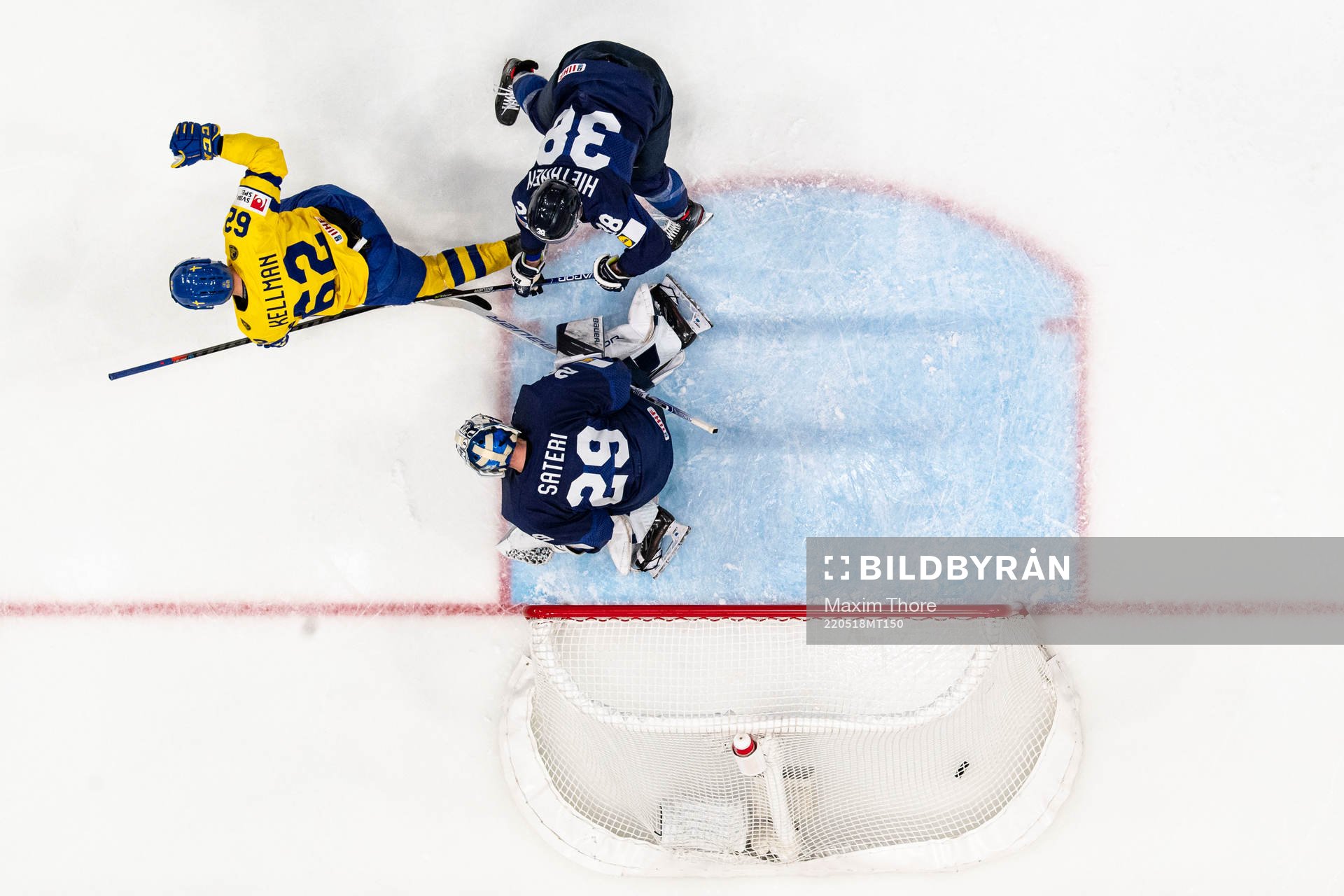 Joel Kellman of Sweden celebrates