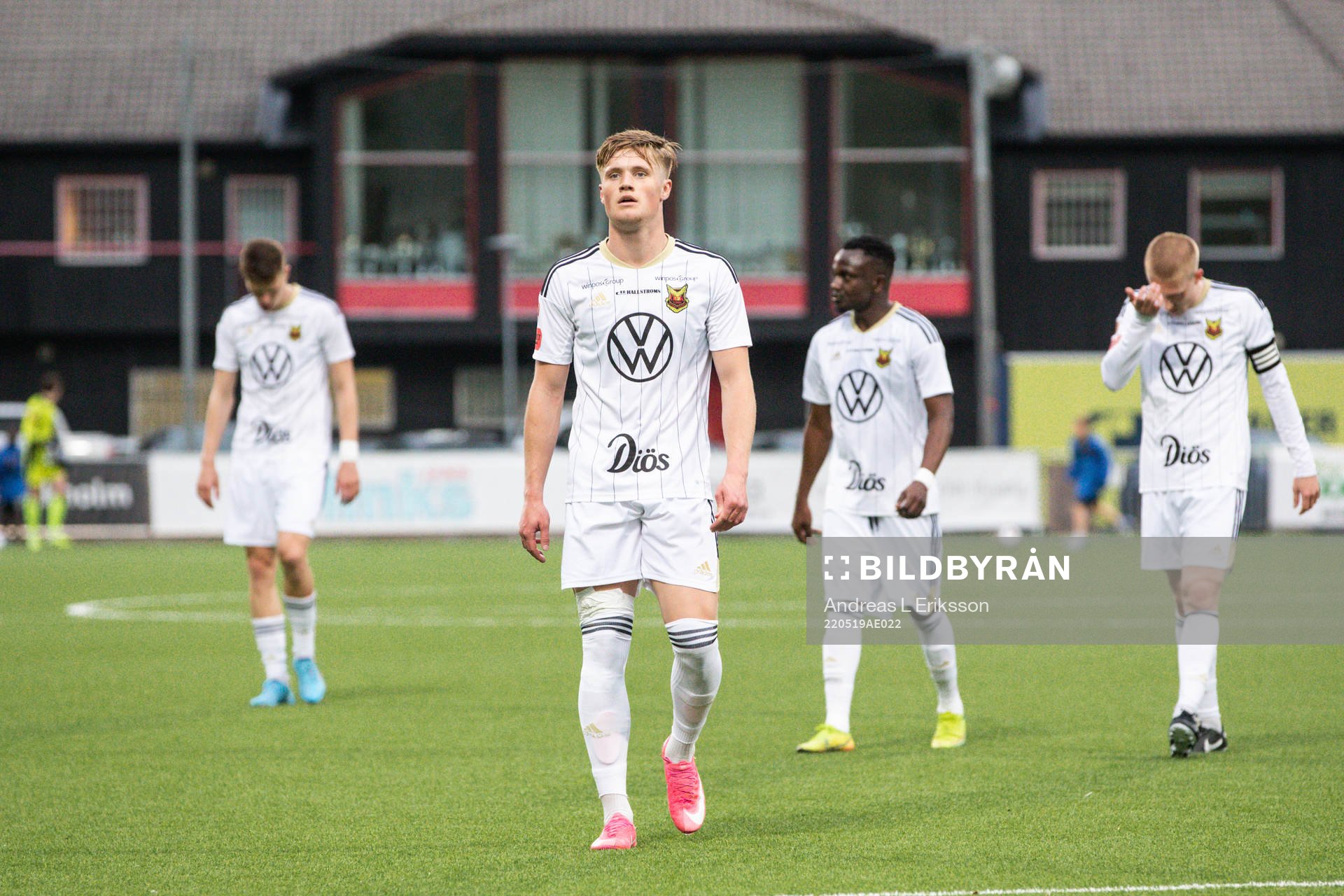 Östersunds Sebastian Karlsson Grach deppar