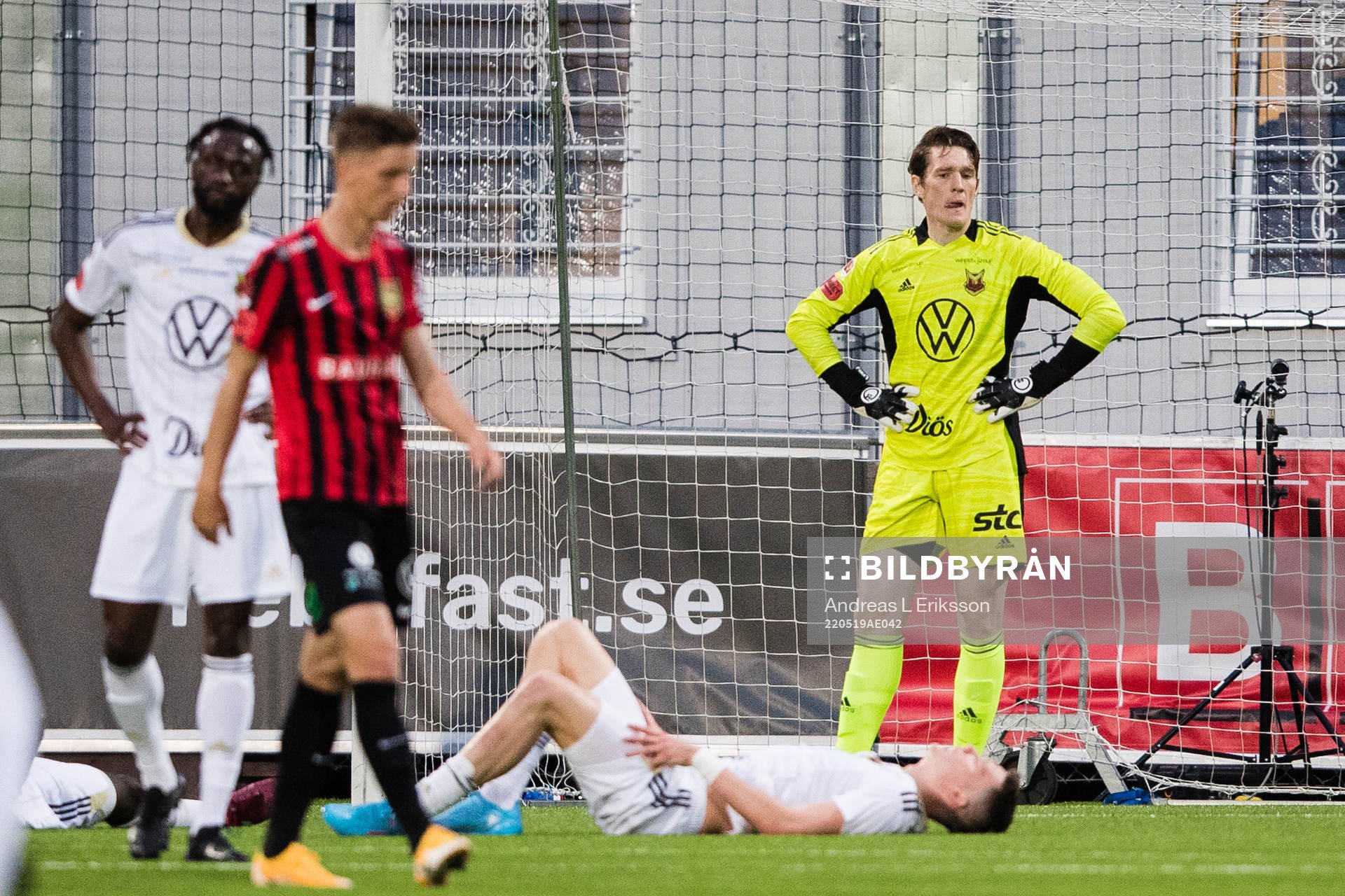 Östersunds målvakt Andrew Millsdeppar